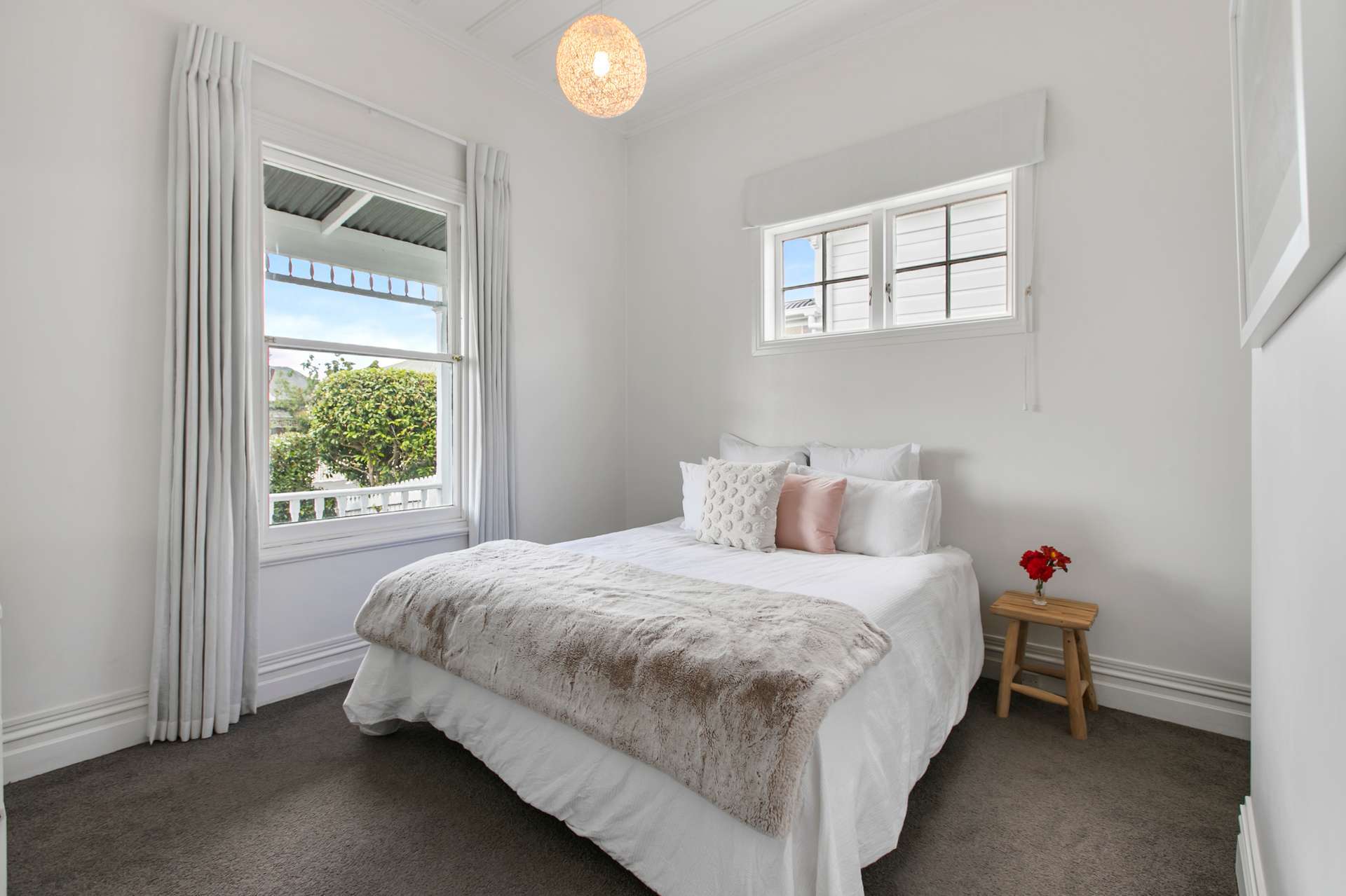 531 New North Road photo 4