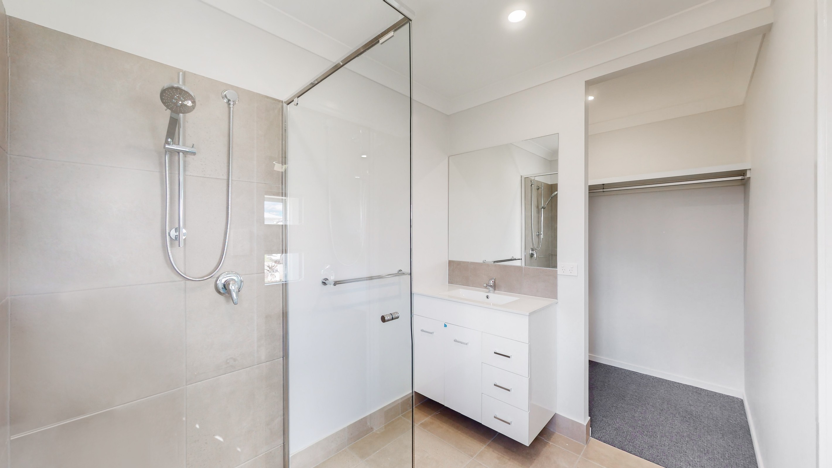 10 Doyles Circuit, Kelso, QLD 4815