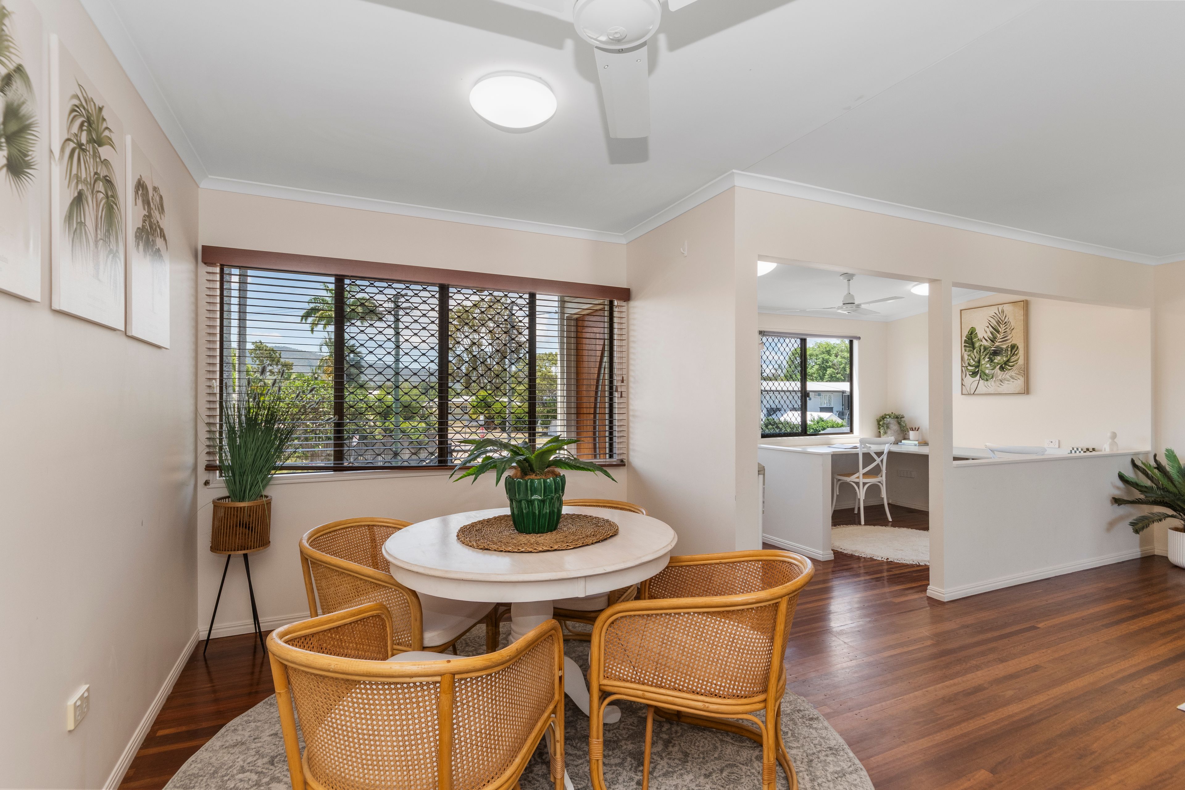 17 Laburnum Street, Cranbrook, QLD 4814