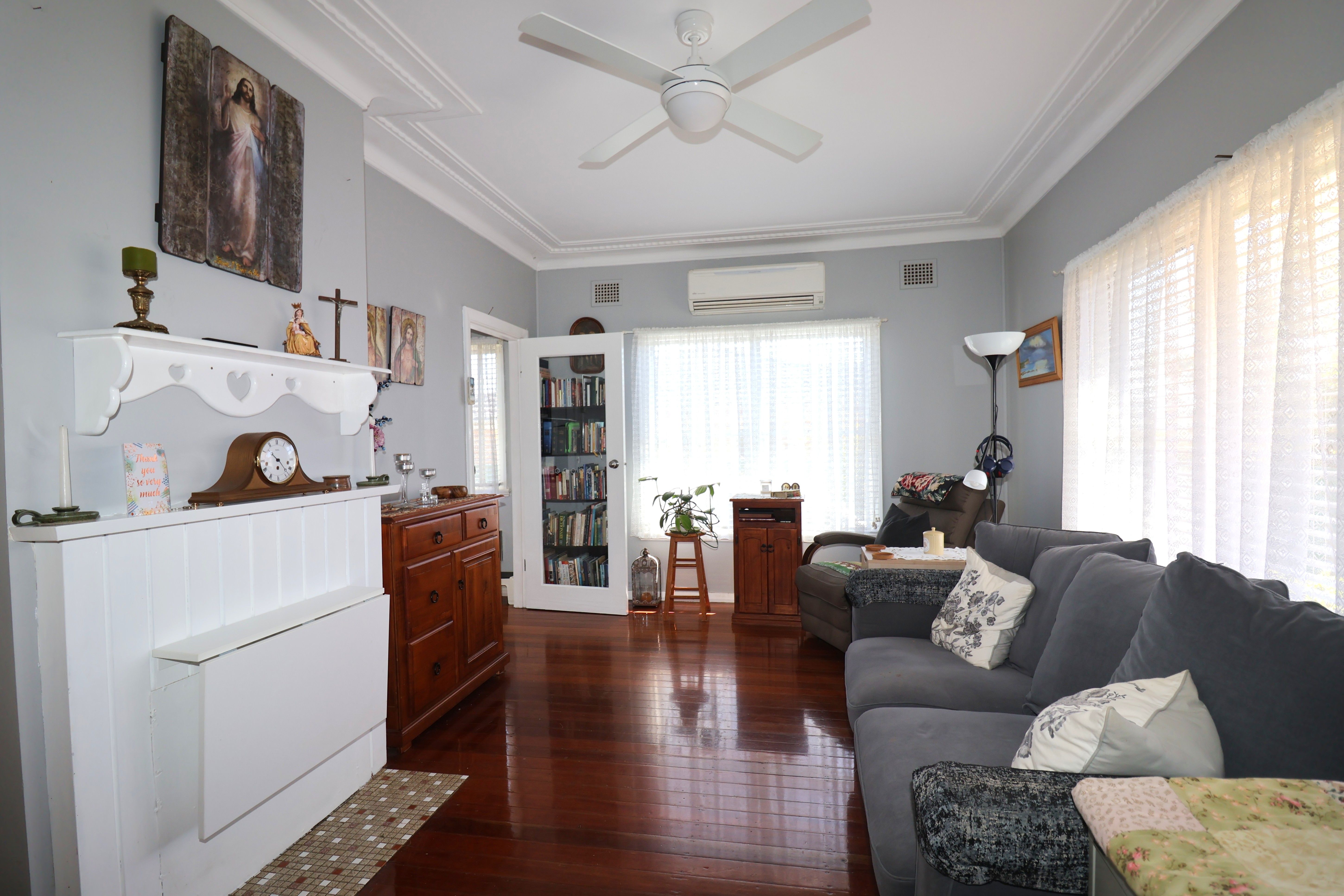 10 Pitt Street — photo 3 of 10