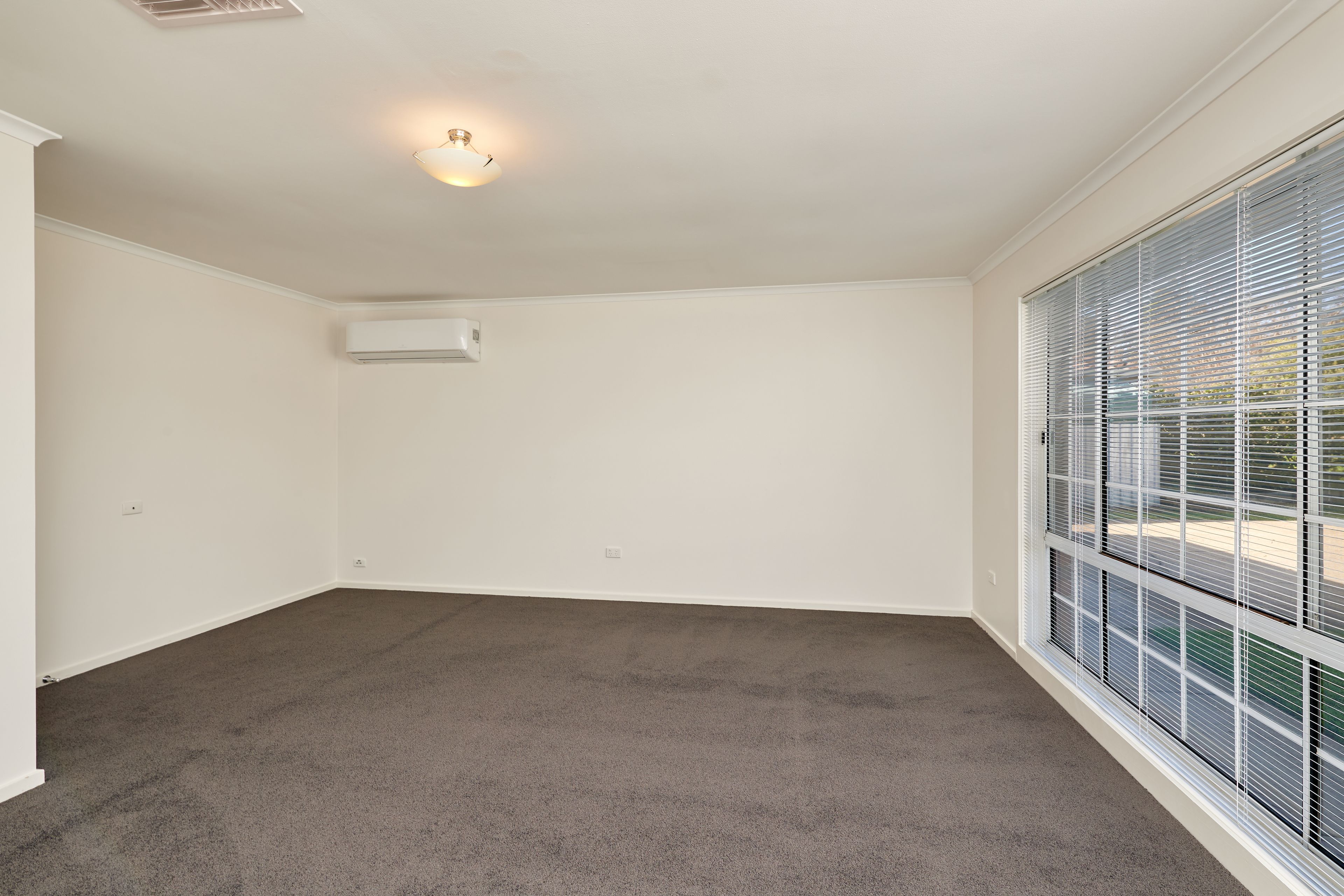 21 Maple Road, Lake Albert, NSW 2650