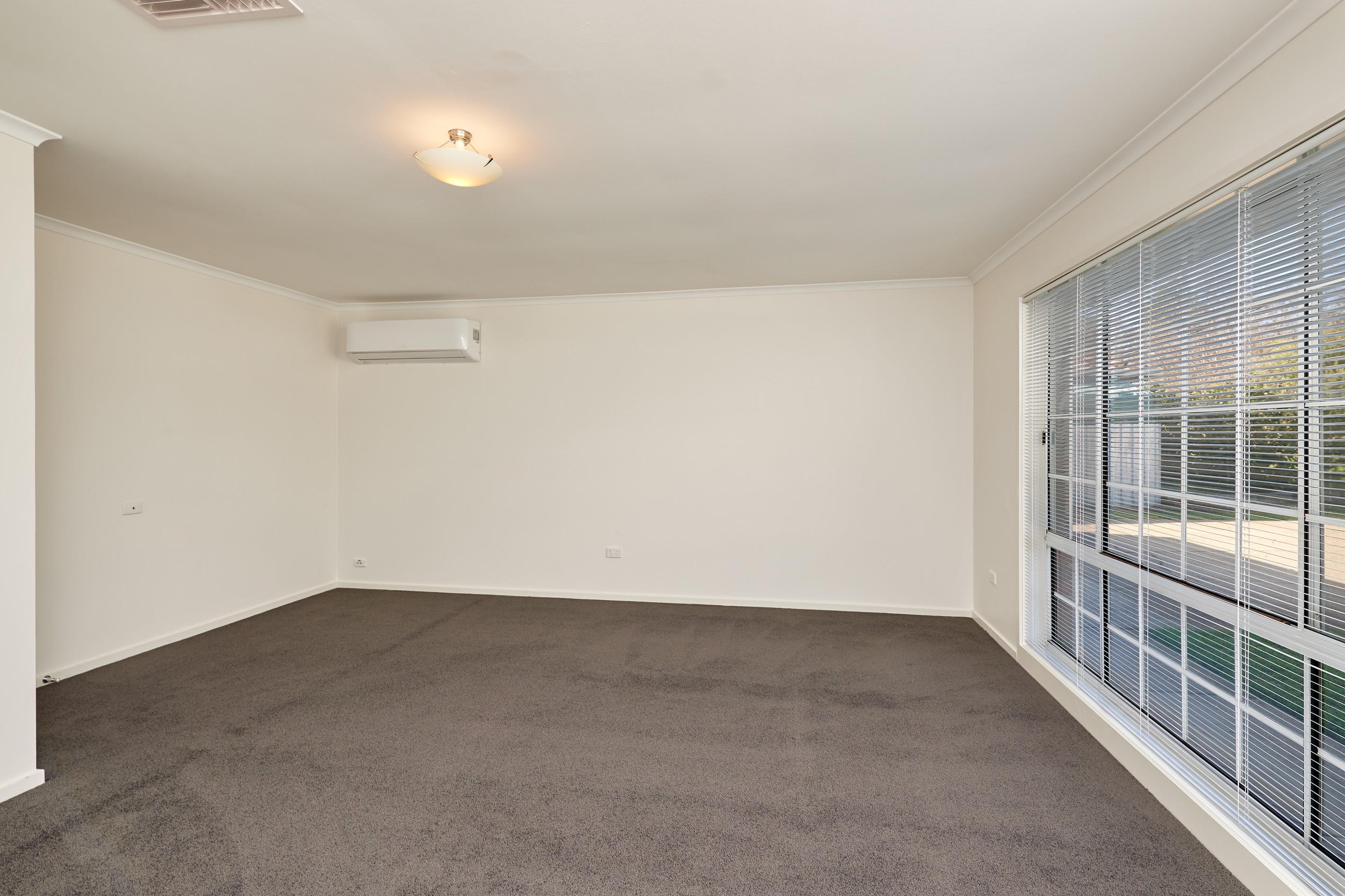 21 Maple Road, Lake Albert, NSW 2650