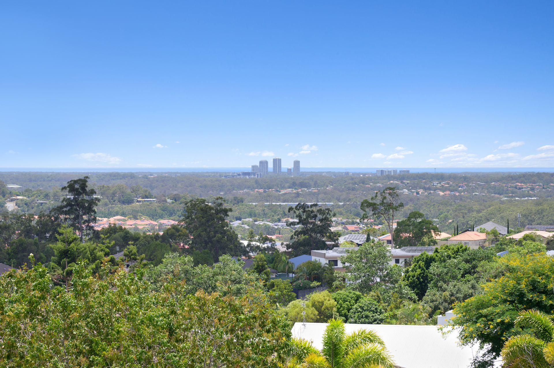 35 Laughlen Chase, Pacific Pines, QLD 4211