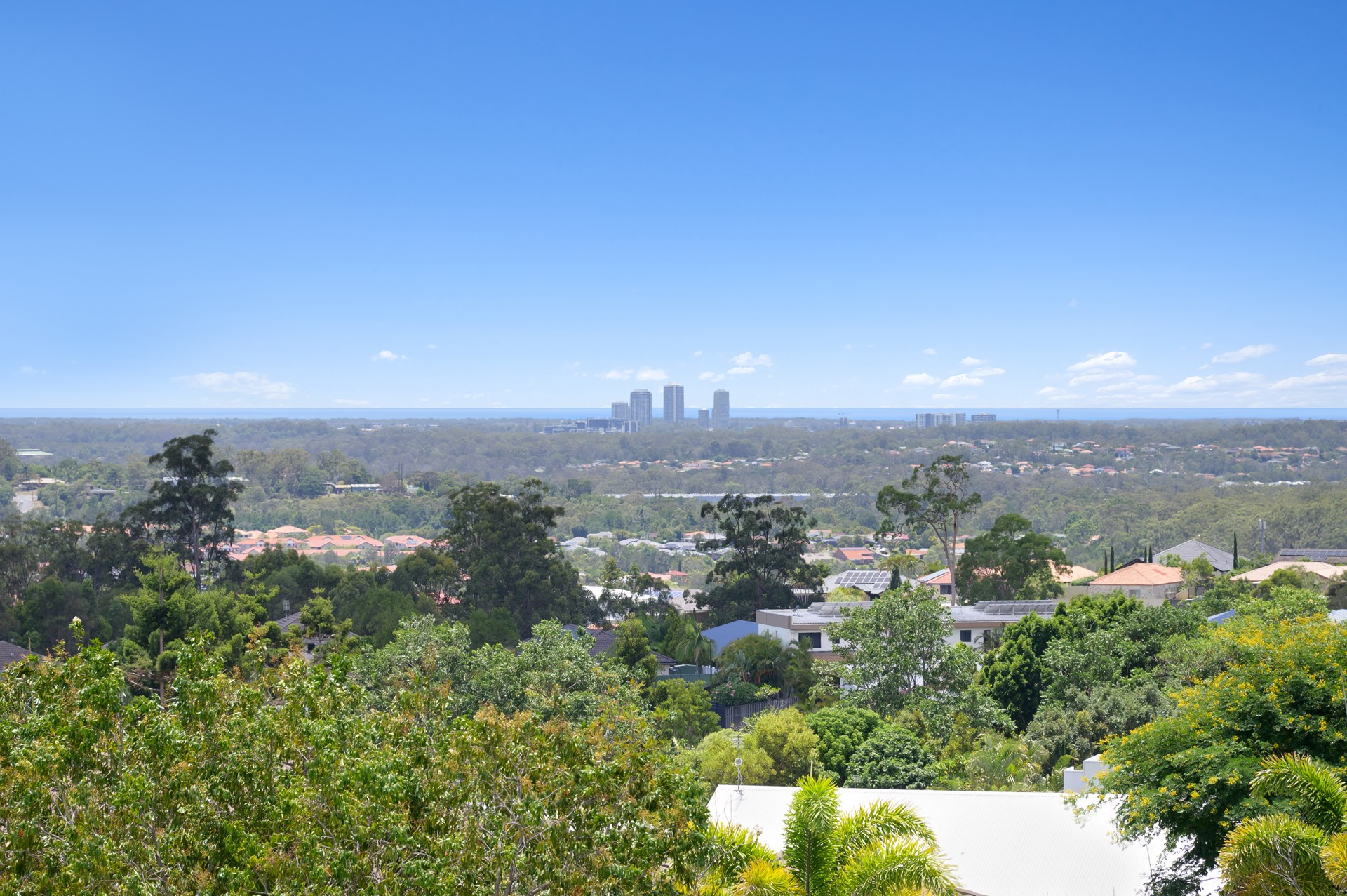 35 Laughlen Chase, Pacific Pines, QLD 4211