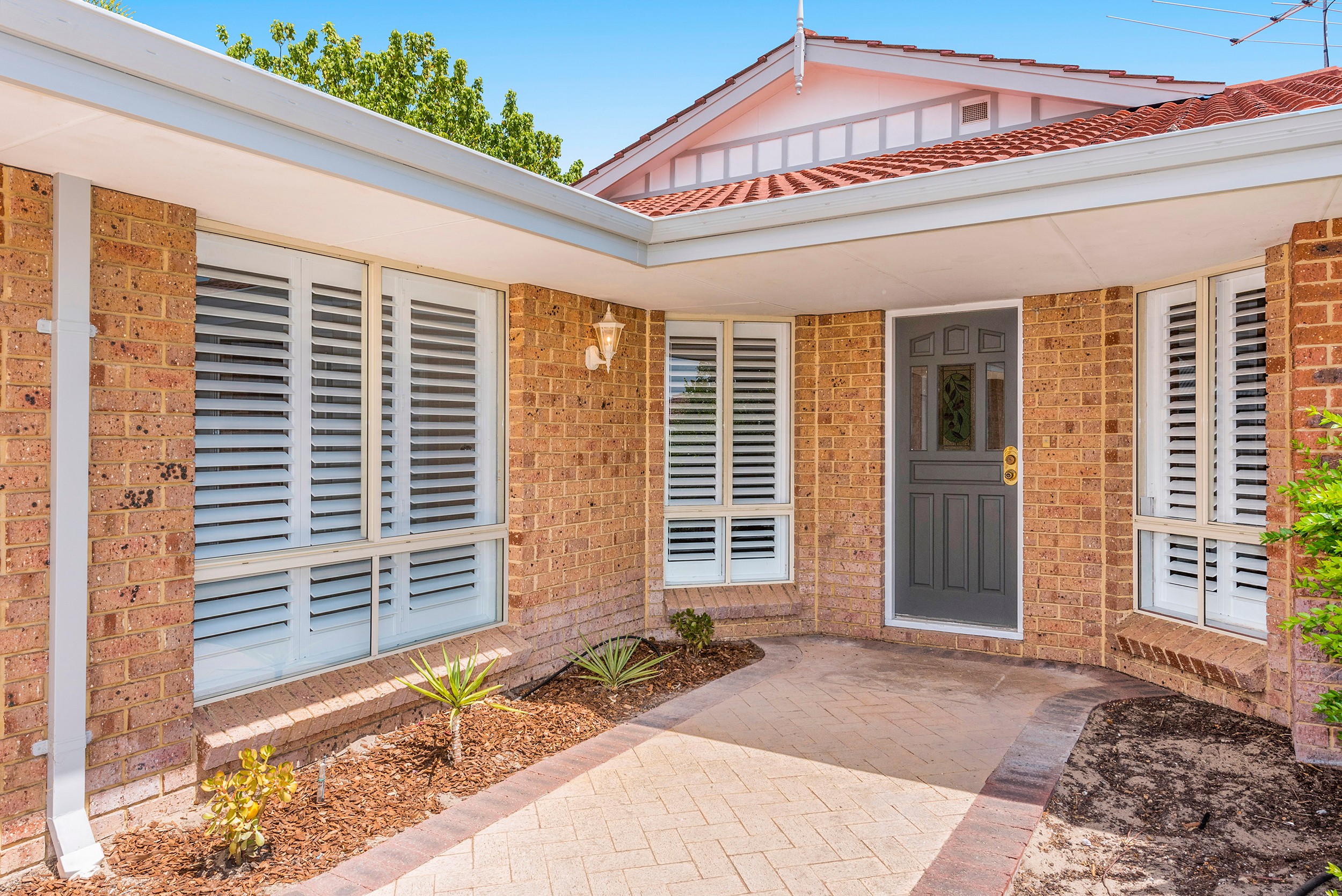 14 Rothesay Court, Cooloongup, WA 6168