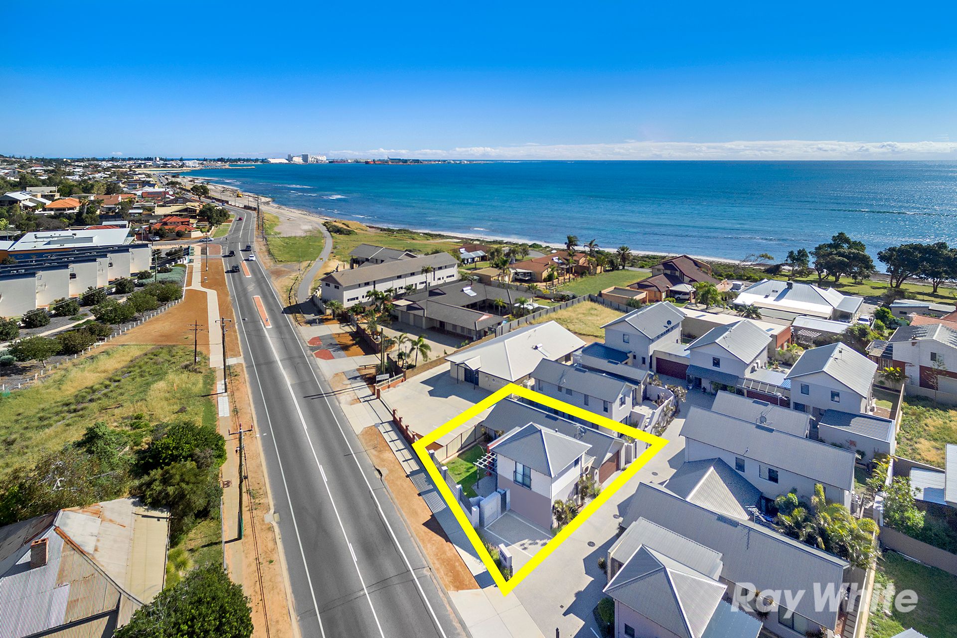 1/305 Chapman Road, Bluff Point, WA 6530