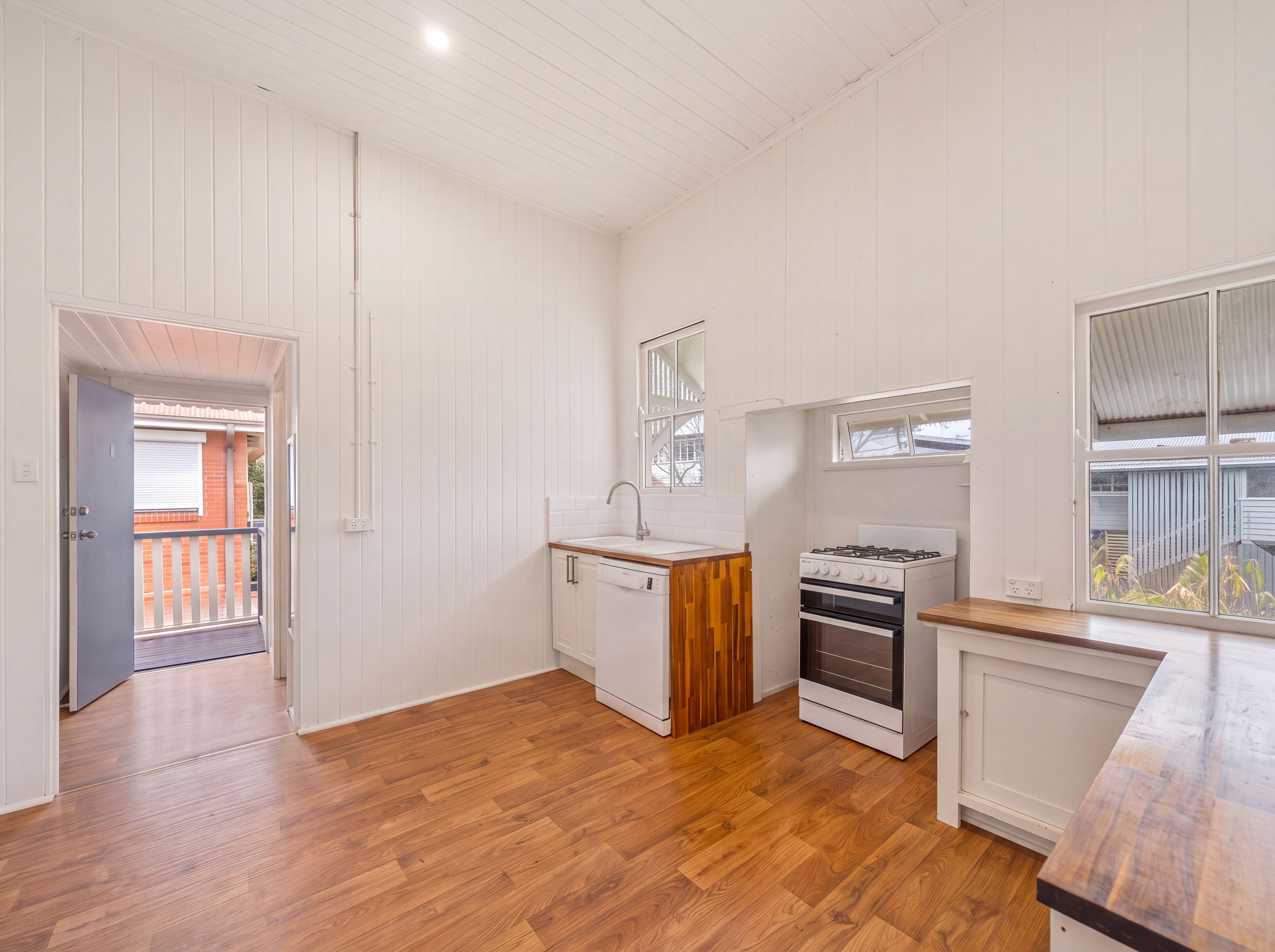 16 Herbert Street — photo 13 of 28