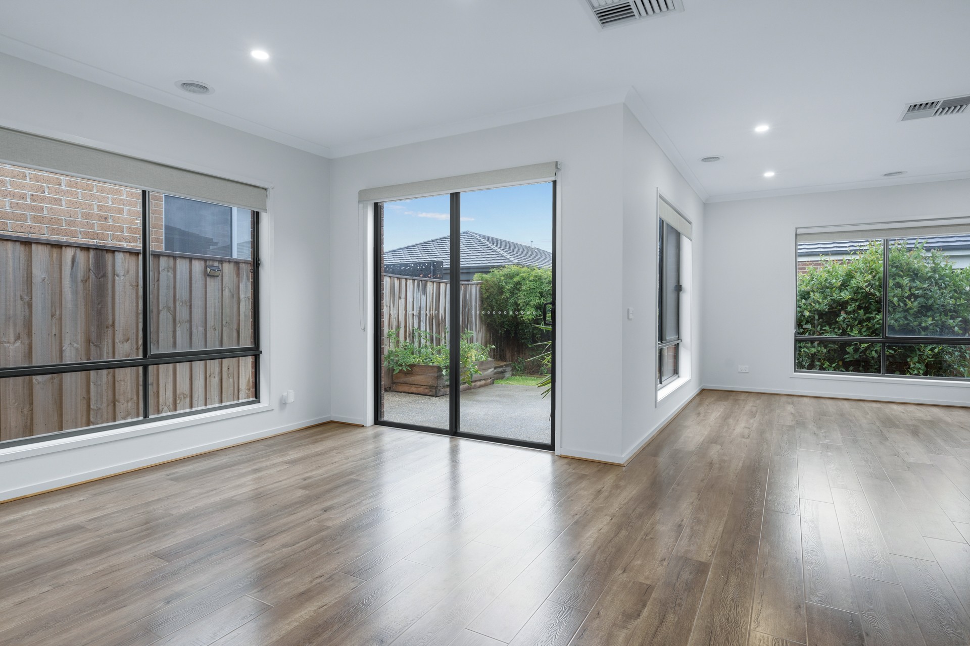 15 Haniper Grove, Werribee, VIC 3030