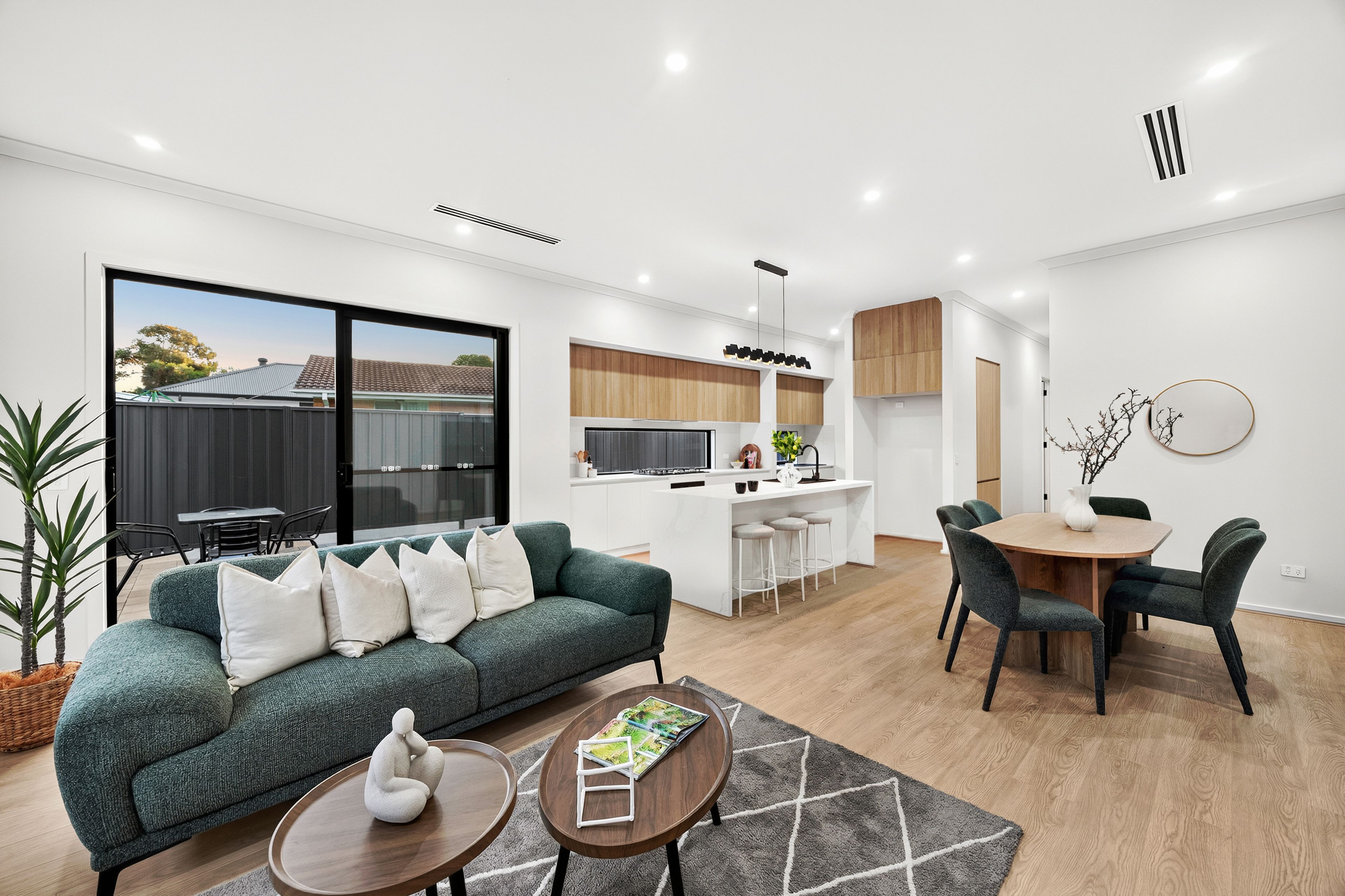 33 Newcombe Drive, Gilles Plains, SA 5086