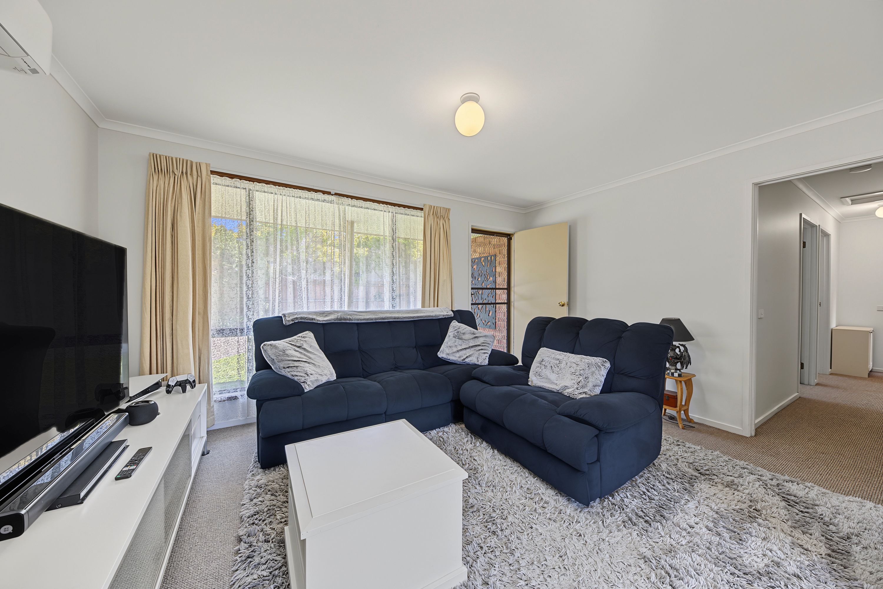 2/11 Acacia Court — photo 5 of 17