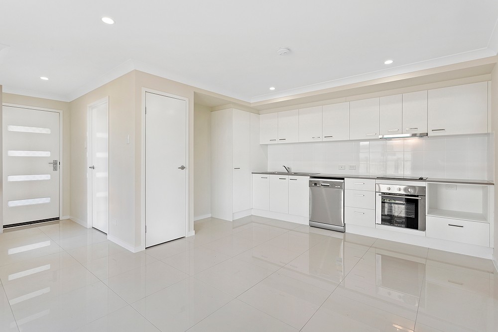 2/36 Weebah Place, CAMBOOYA, QLD 4358