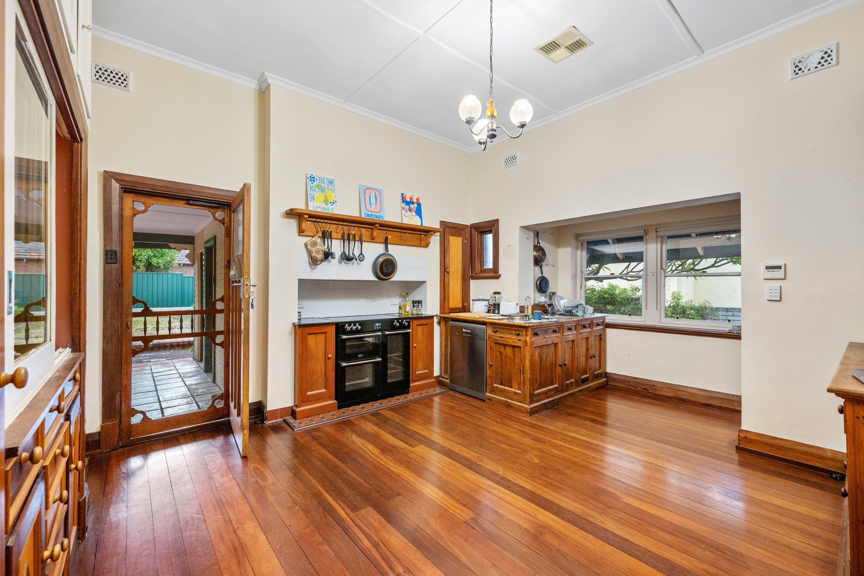 1 Cliff Road, Claremont, WA 6010