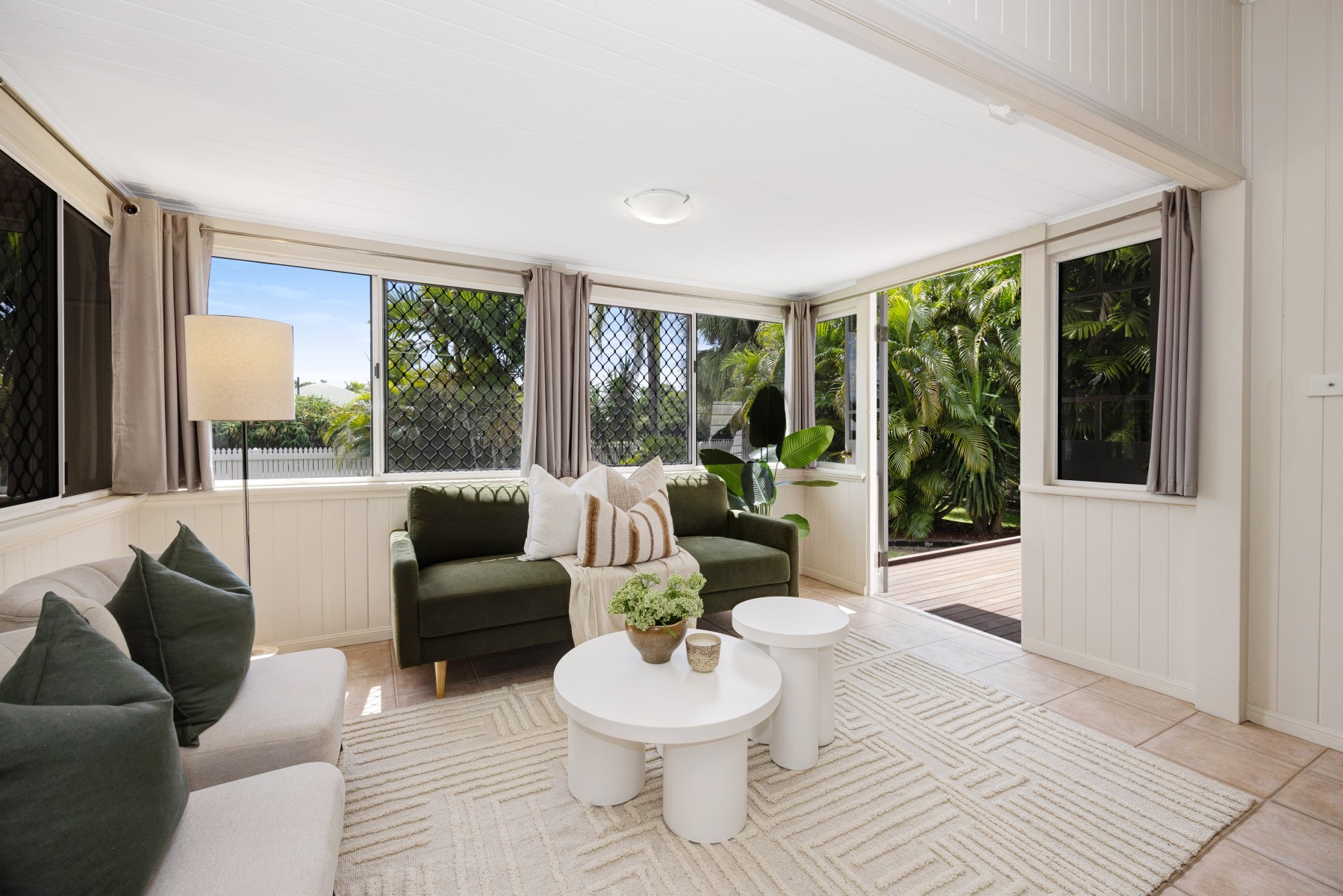 10 Downs Street, Gulliver, QLD 4812