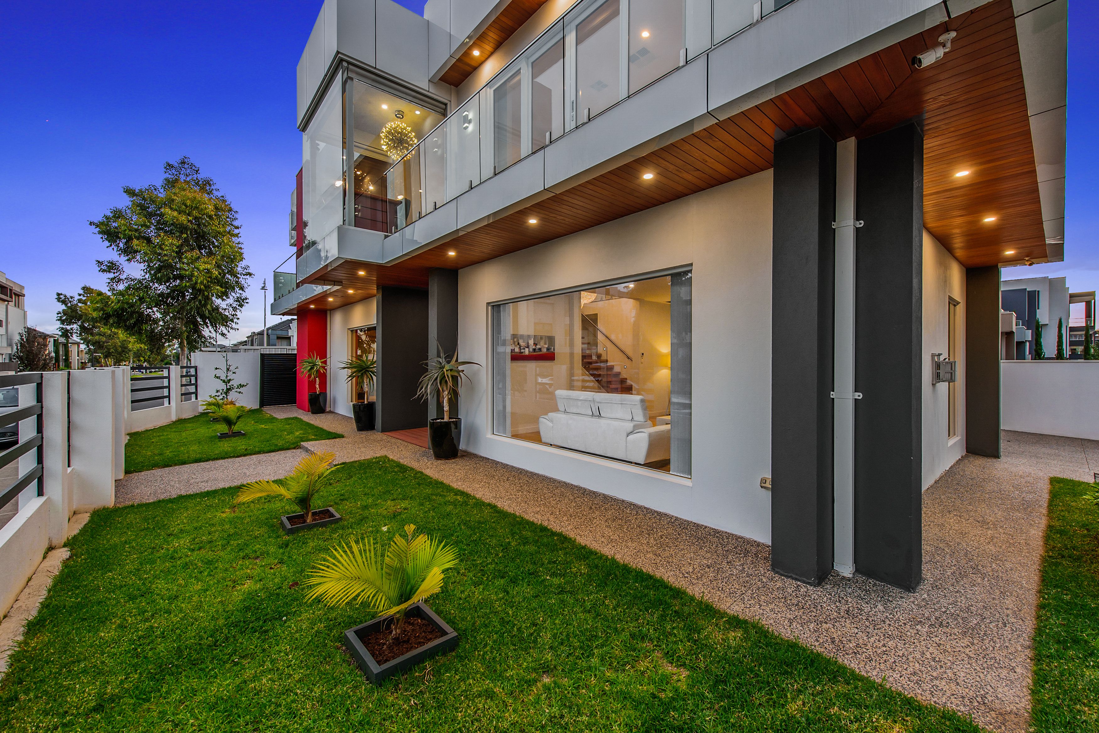 1 Waterview Walk, Caroline Springs, VIC 3023