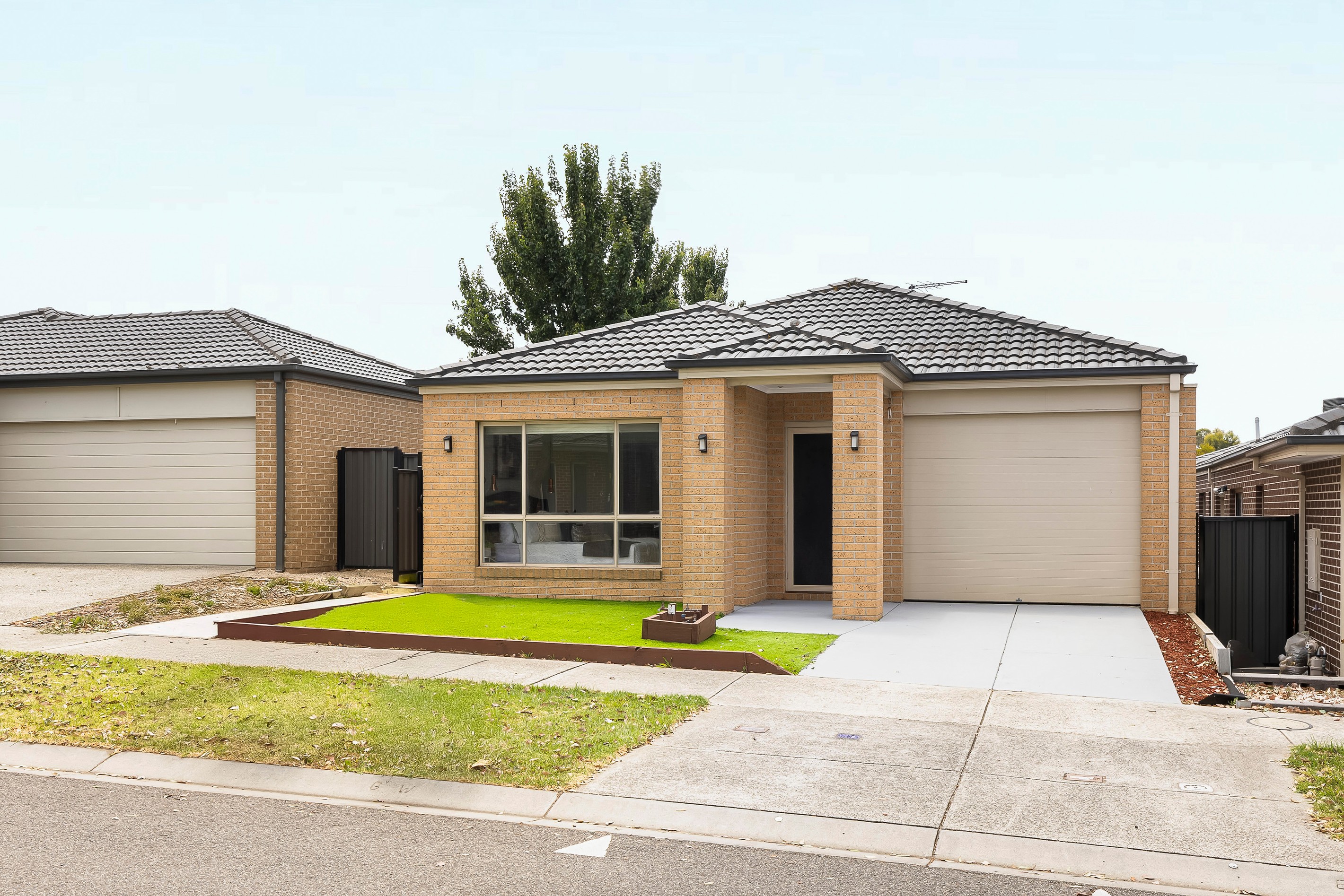 10 Viewmont Avenue, Craigieburn, VIC 3064