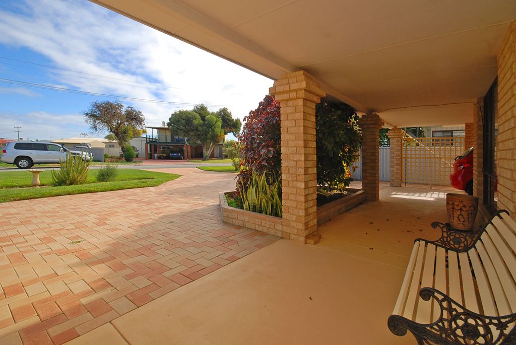 3 Gannet Way, Jurien Bay, WA 6516