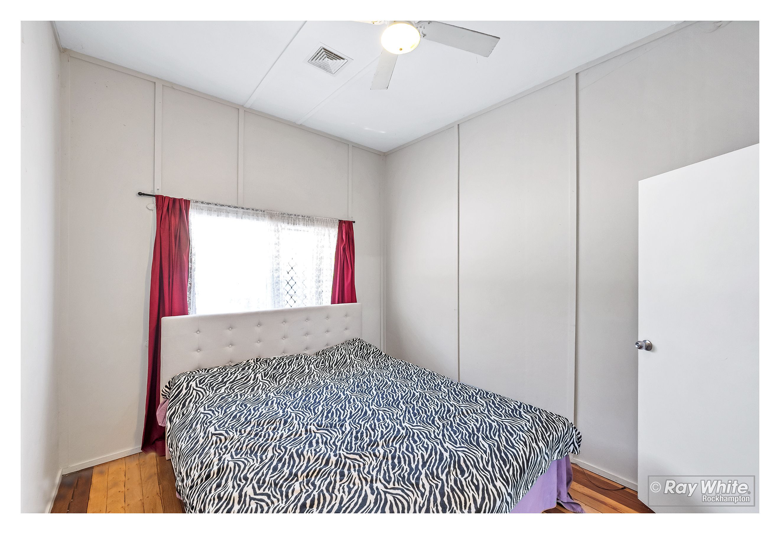 76 Simpson Street — photo 9 of 20
