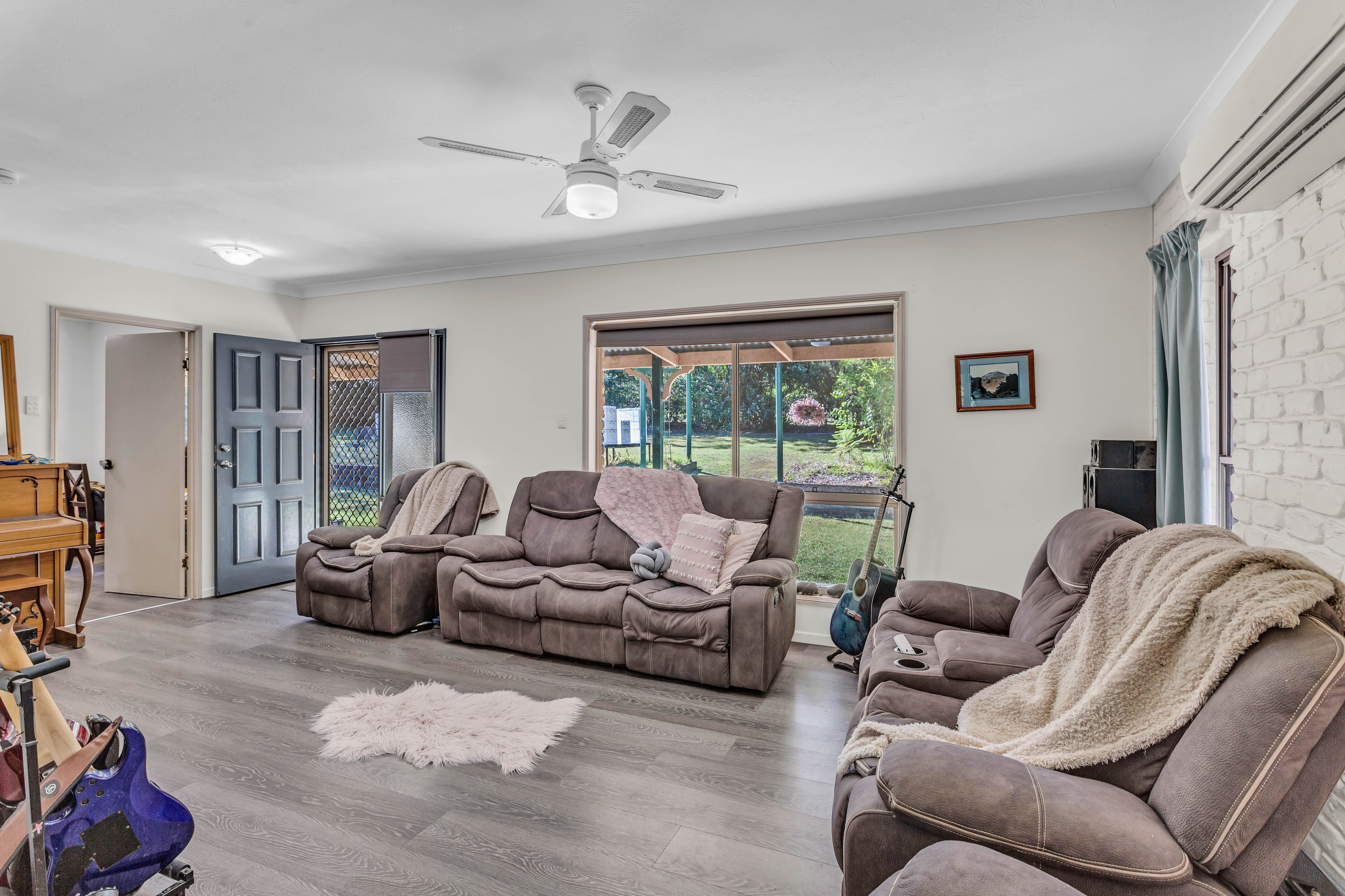 54-58 Kensington Drive, Munruben, QLD 4125