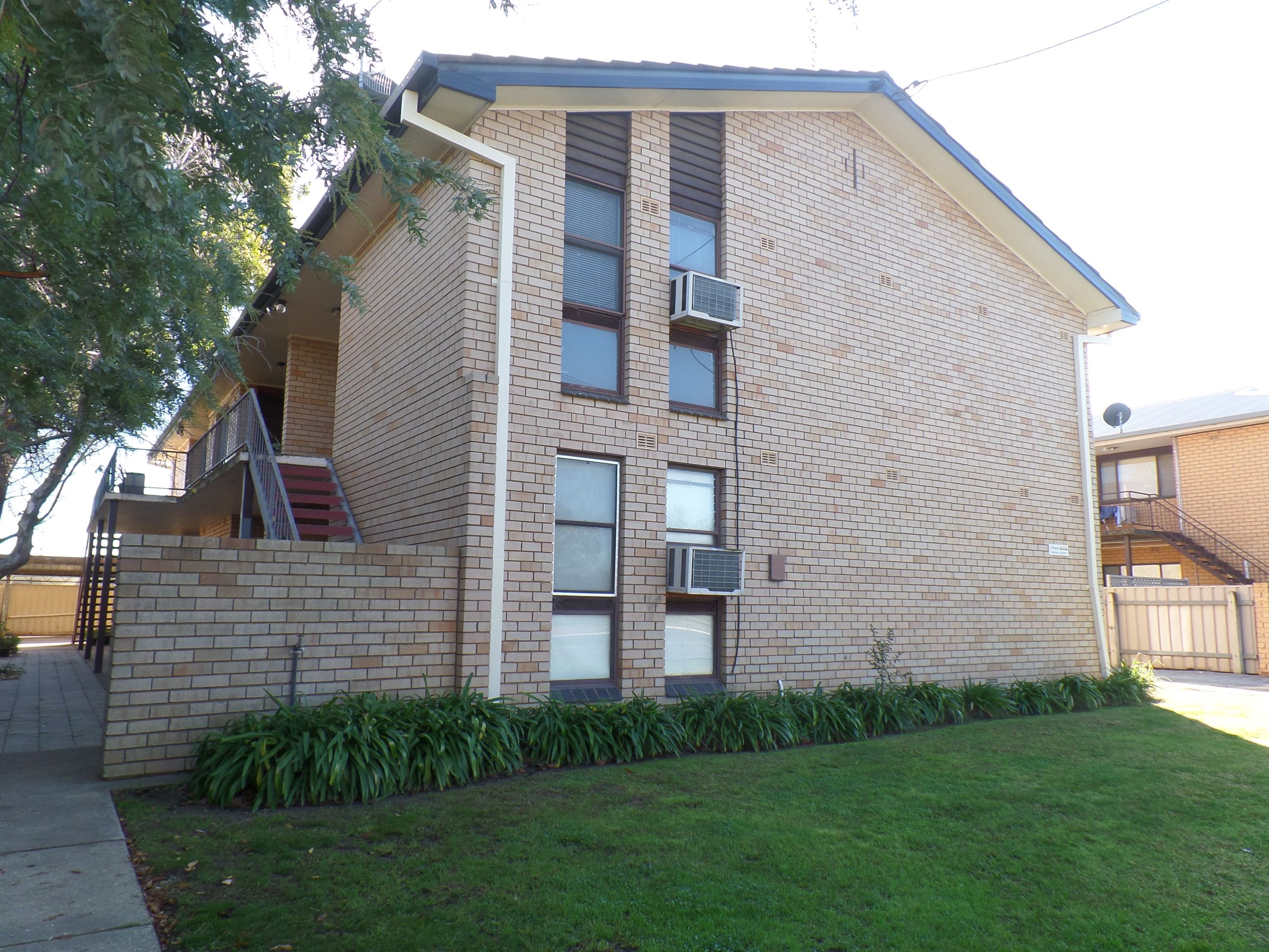 2/241 Kincaid Street, Wagga Wagga, NSW 2650