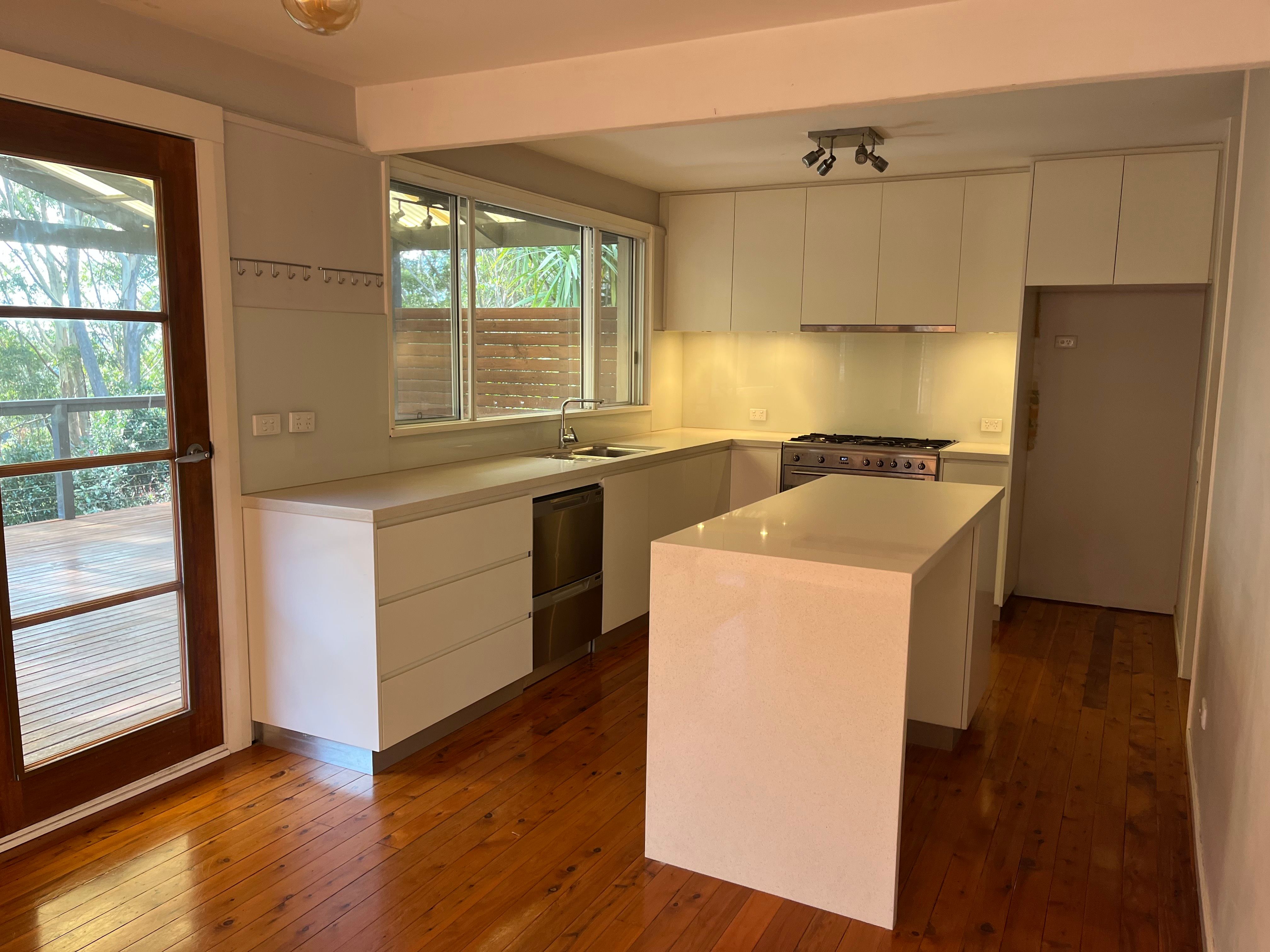 8 Oxley Place, Helensburgh, NSW 2508