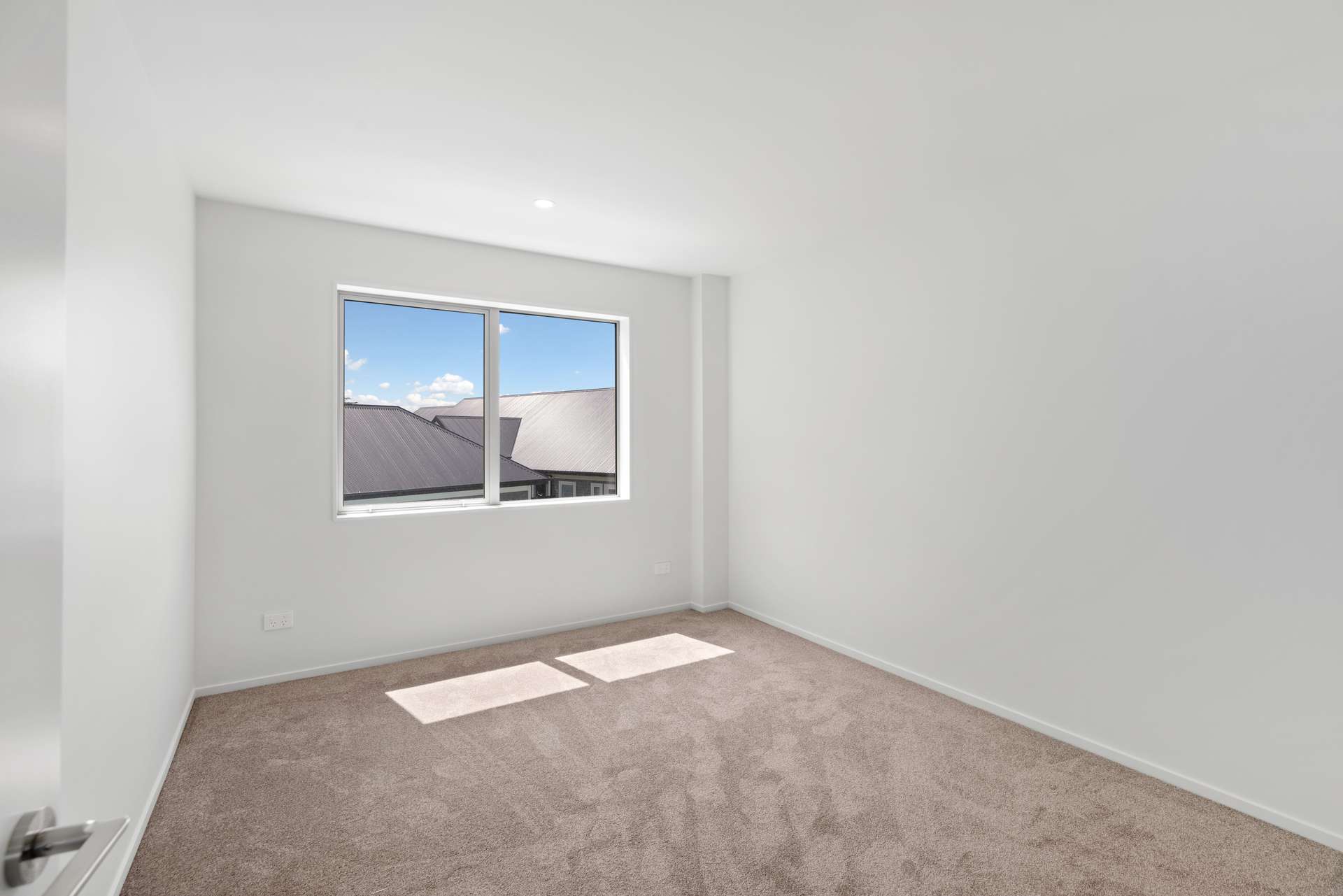 198 Lyttelton Street photo 15