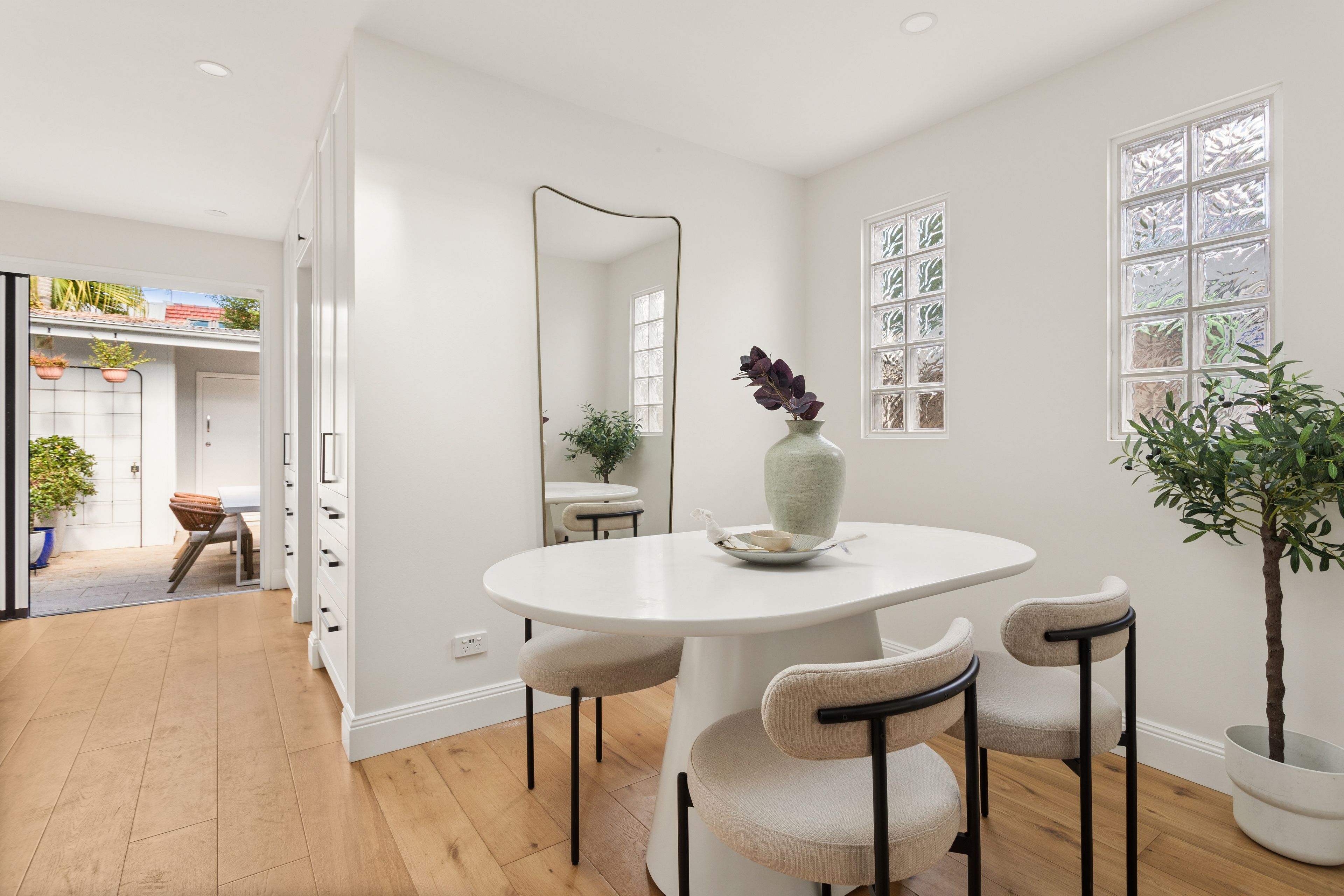 44 Union Street — photo 3 of 8