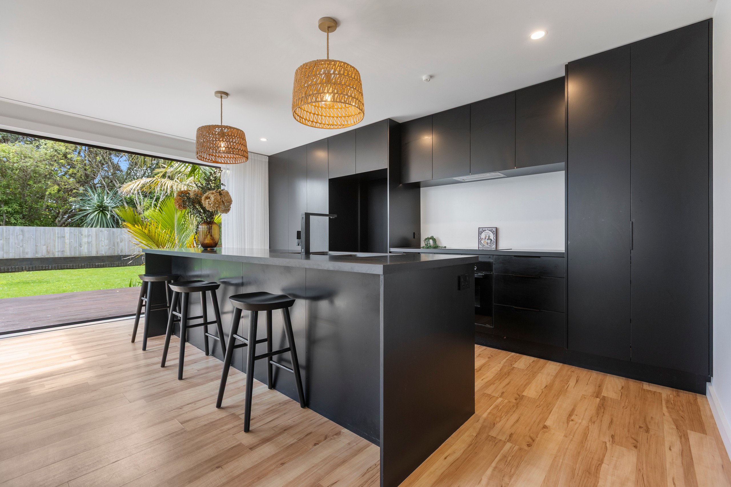 145 Seaview Road, Westown, New Plymouth District