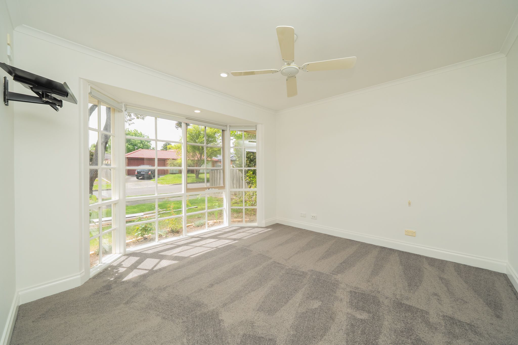 33 Hedgeley Drive — photo 6 of 13