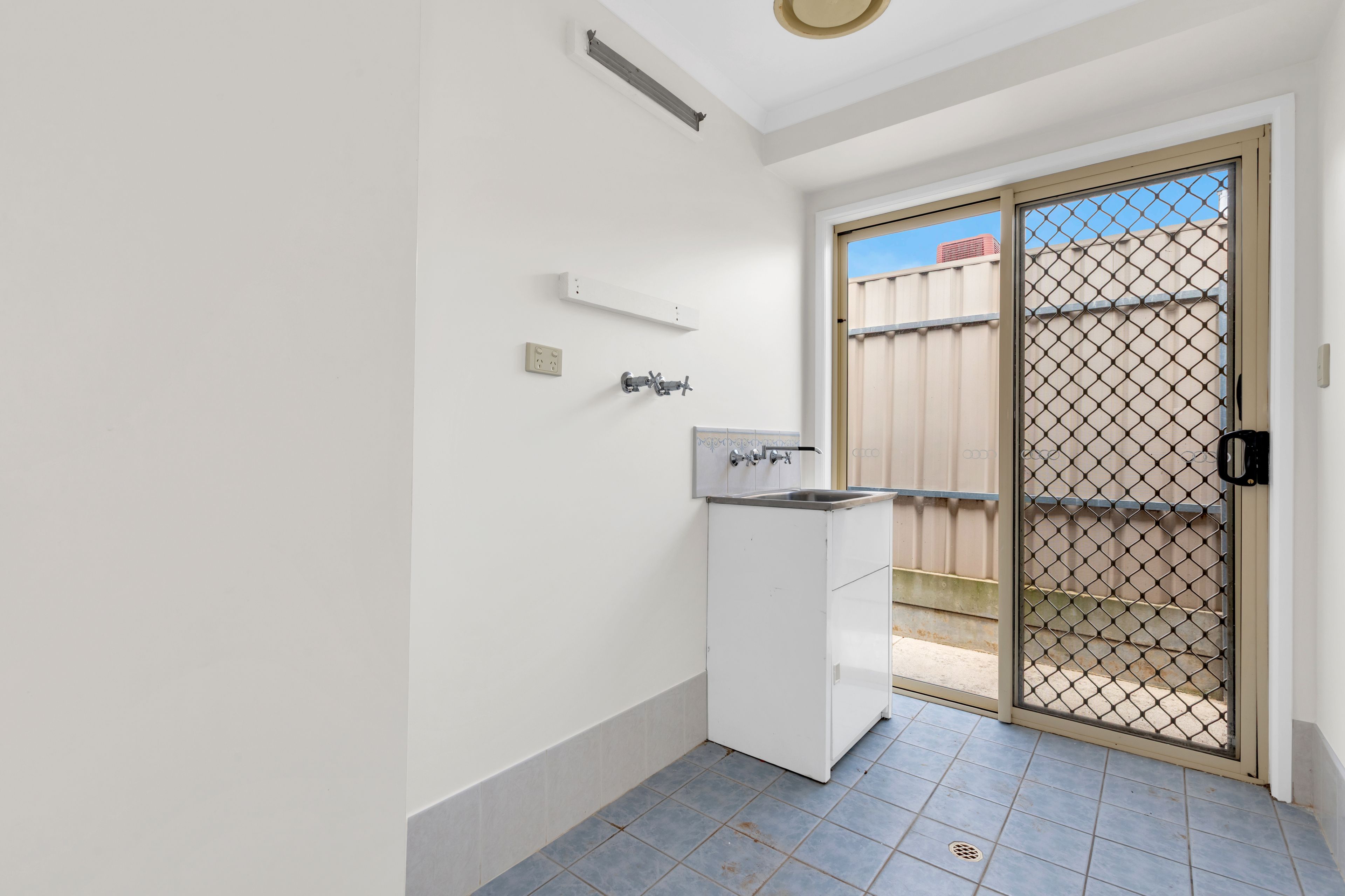 88 Somerset Grove — photo 17 of 29