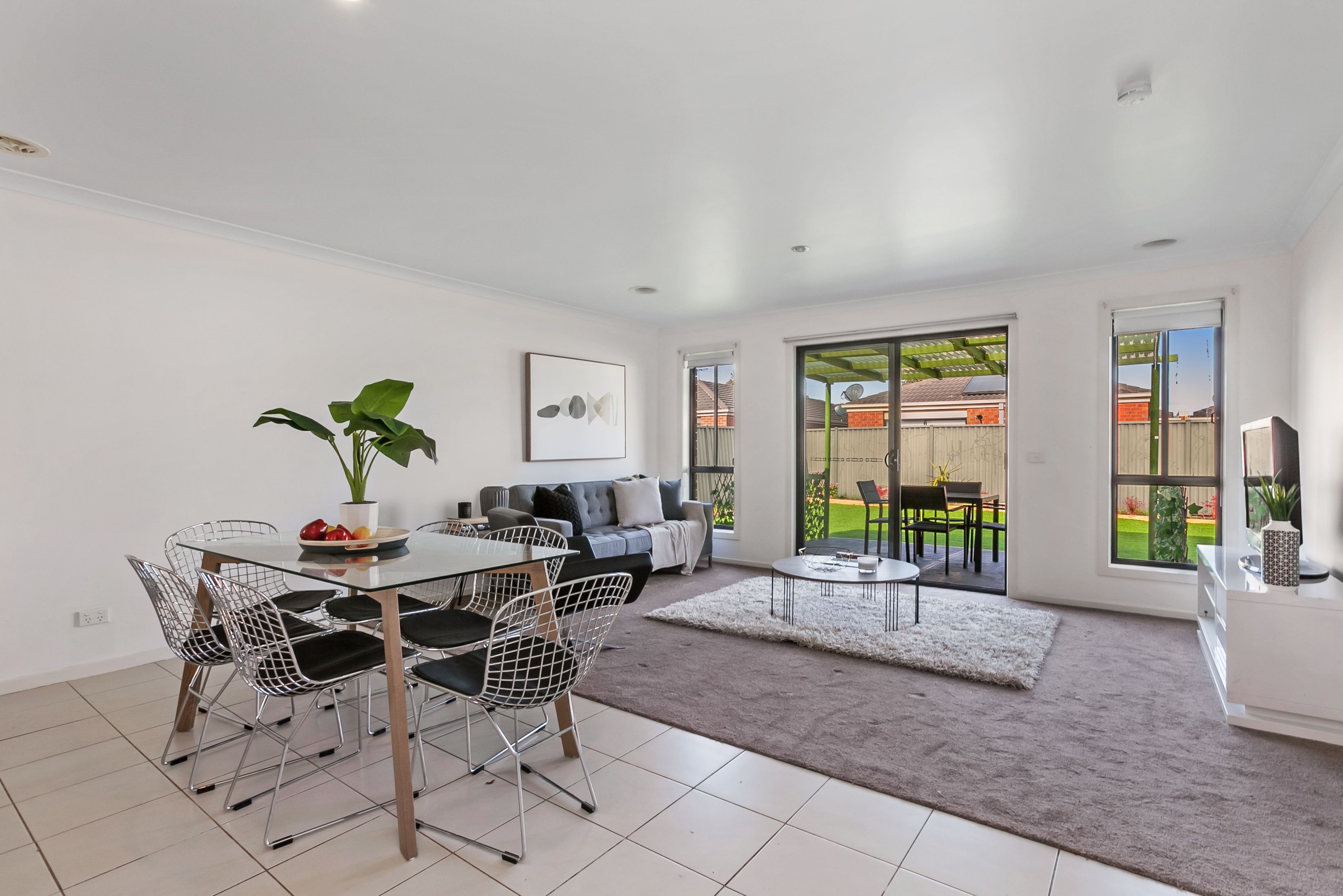 10 Amron Close, Deer Park, VIC 3023
