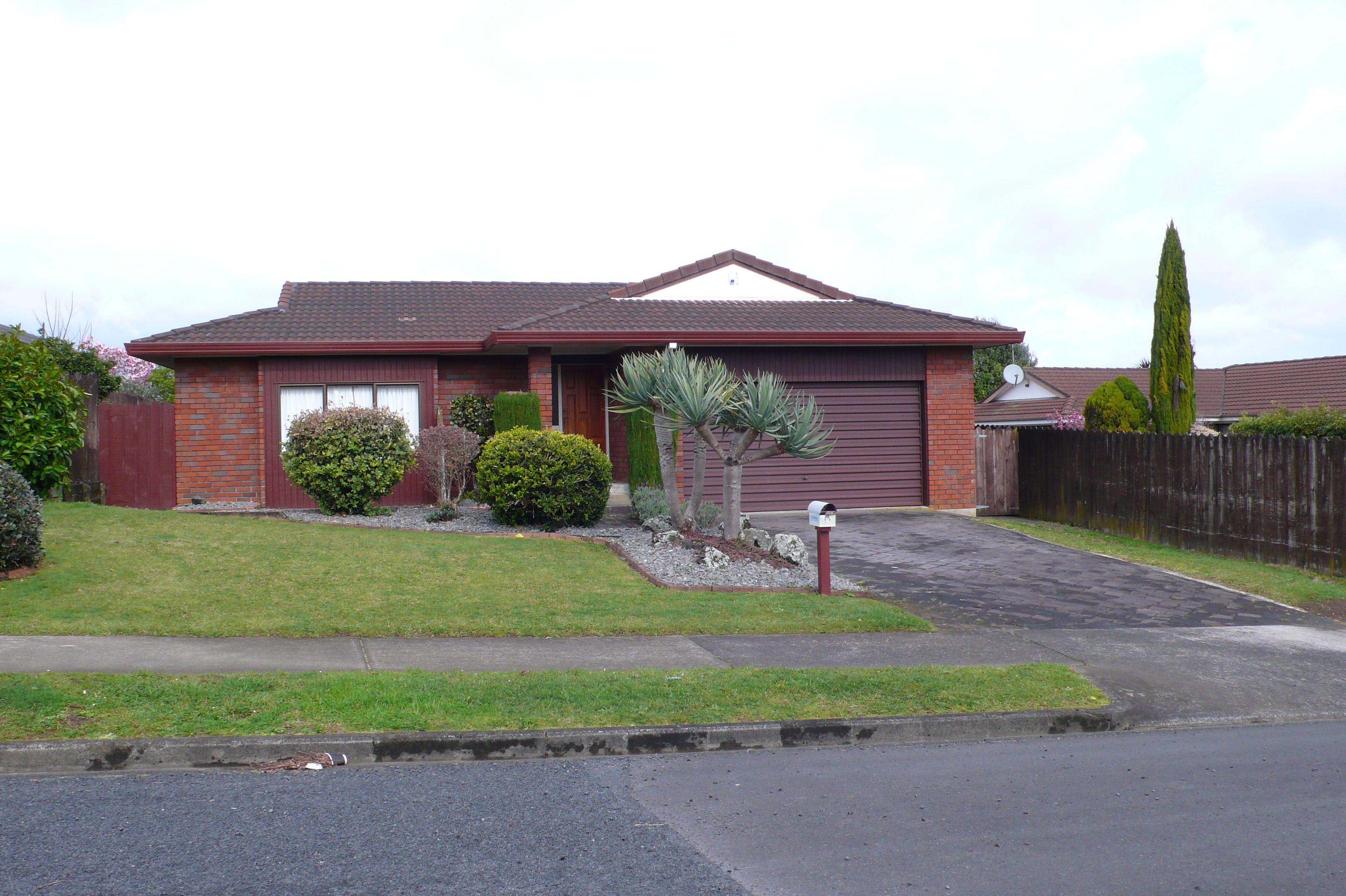 12 Billabong Place, Botany Downs, Manukau City