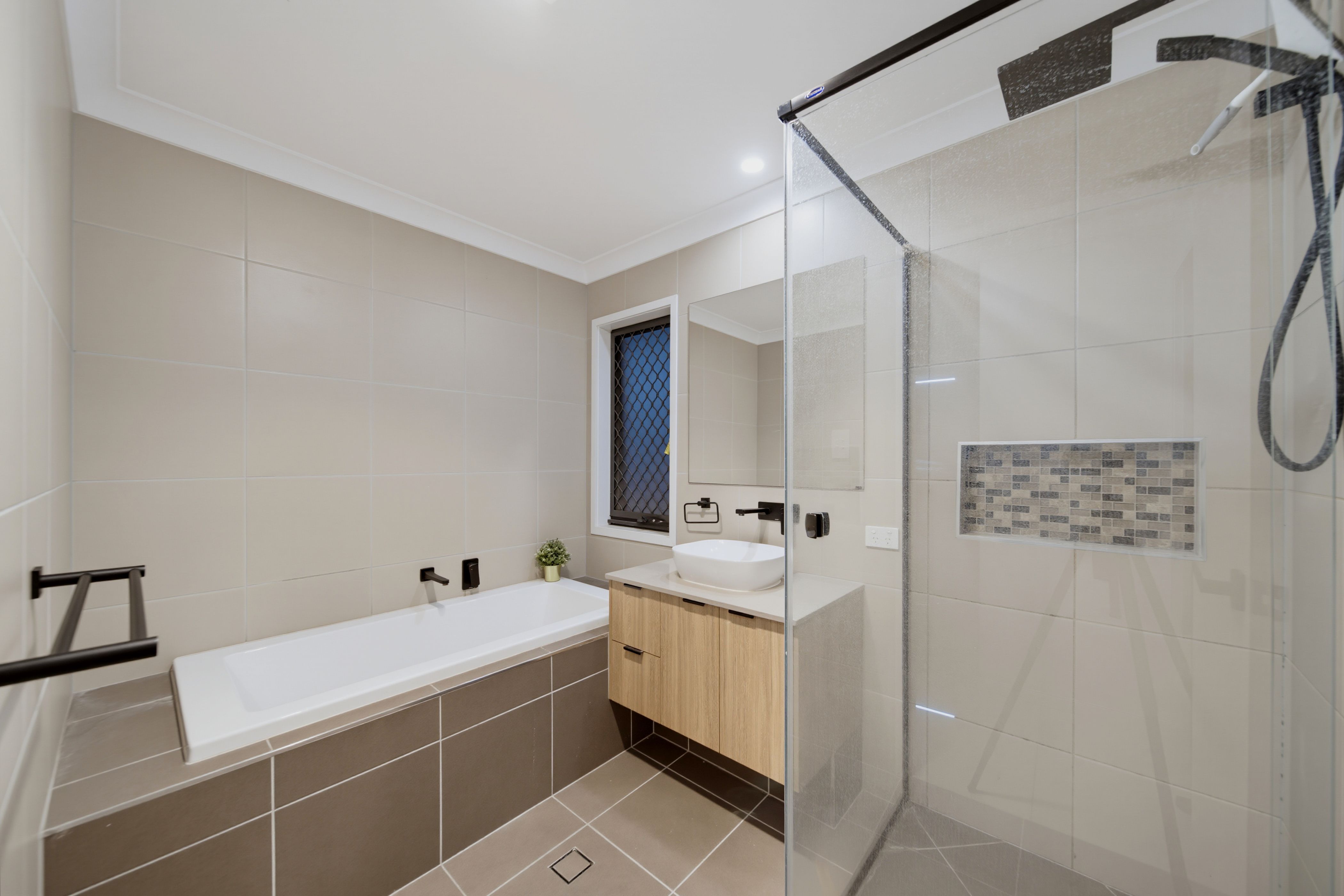 11 Baronet Place — photo 16 of 25