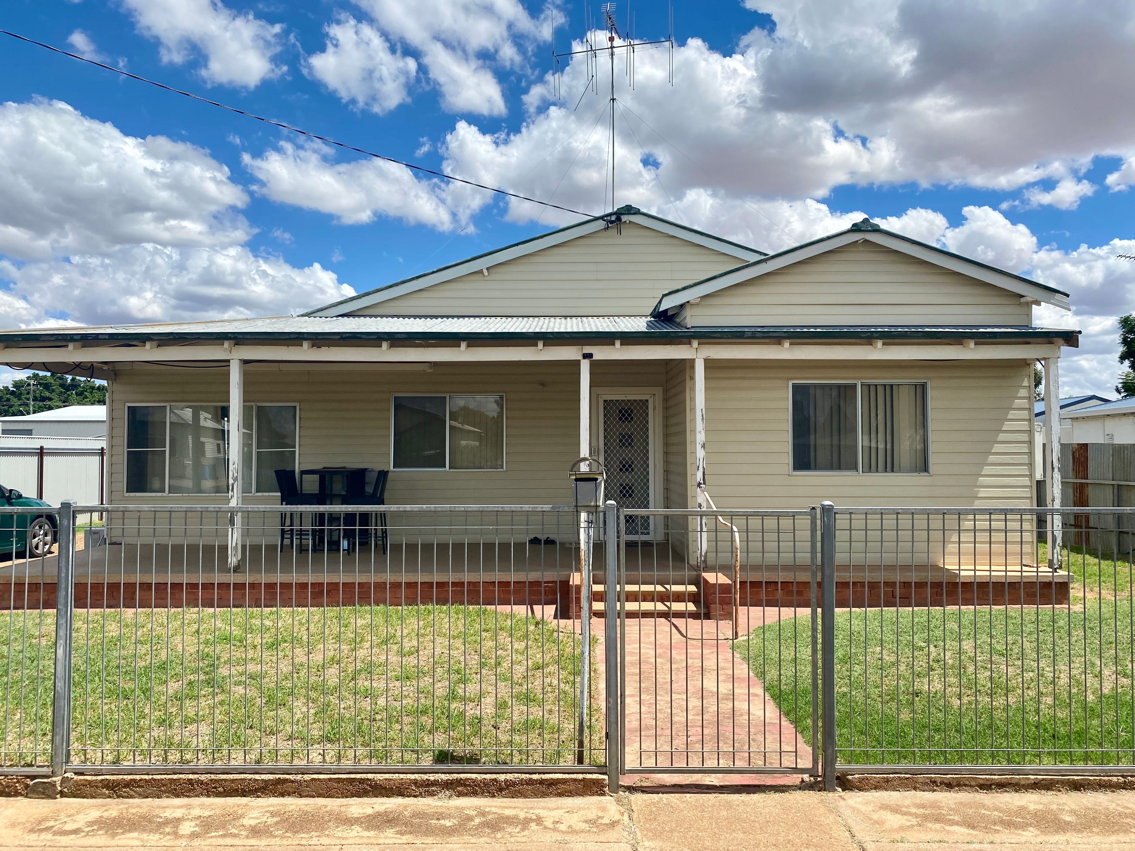 131 Cobar Street, Nyngan NSW 2825
