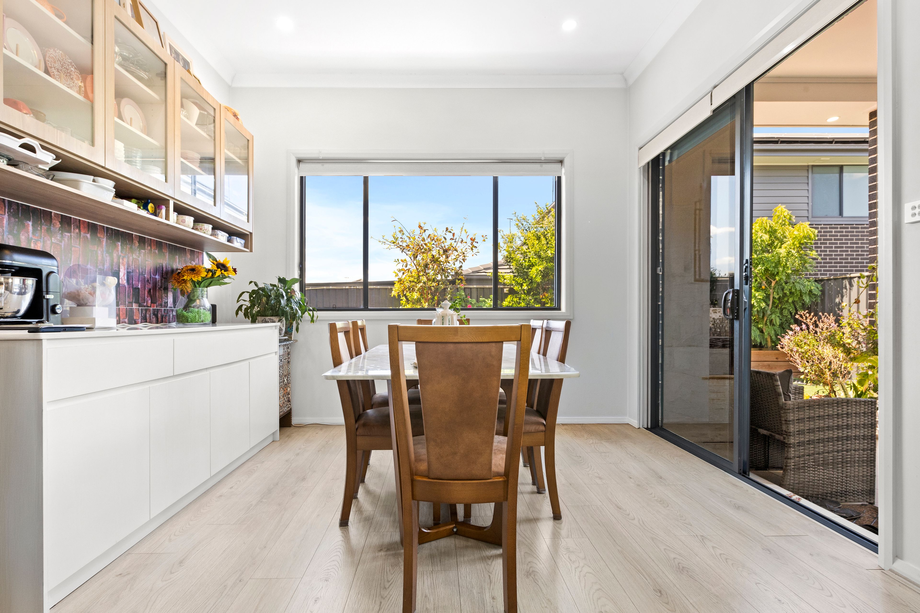 Modern, Sun Drenched Single Level Home in Quiet Family Friendly Pocket! — photo 7 of 15