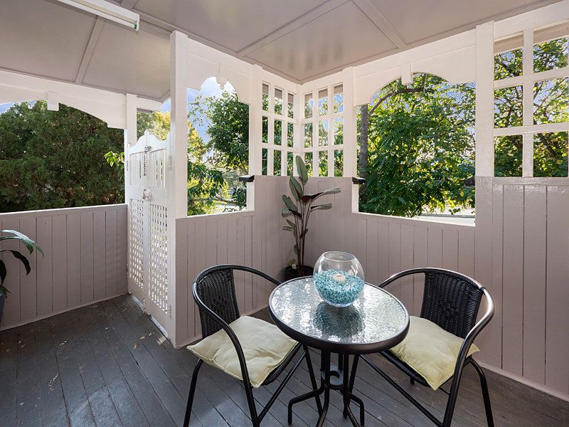 83 Brisbane Road, Bundamba, QLD 4304
