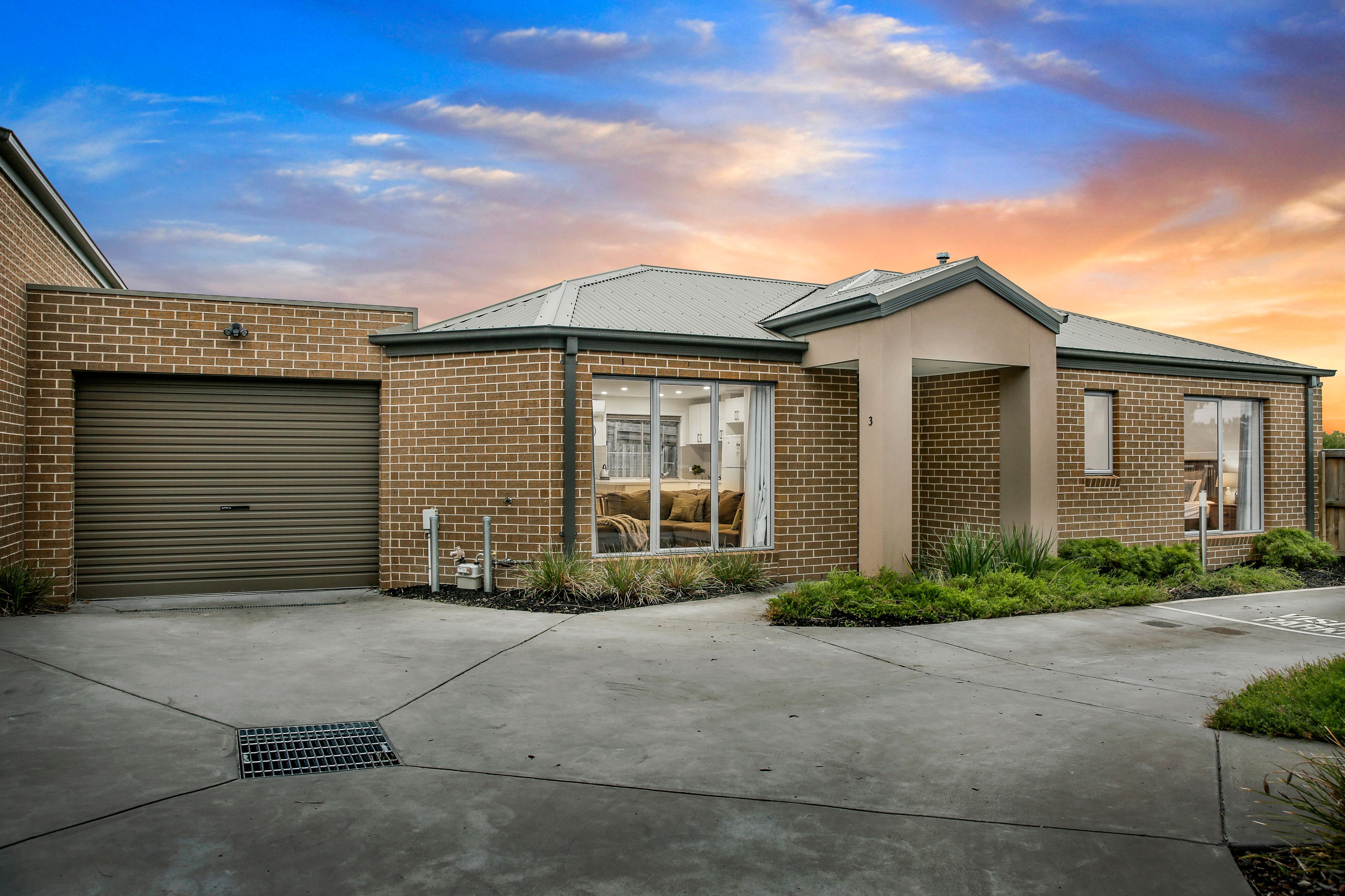 11 Kenilworth Avenue, Frankston VIC 3199