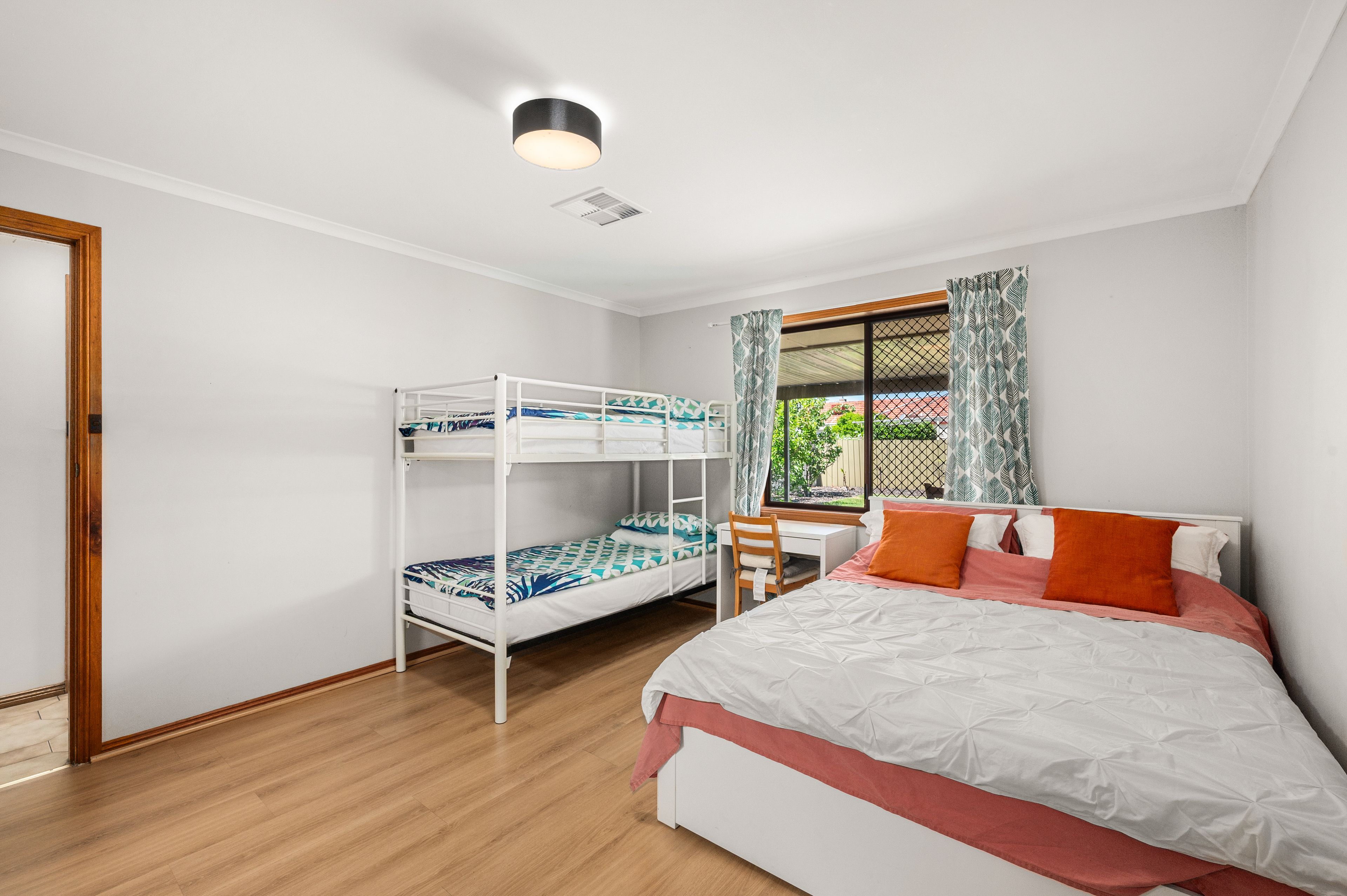 28 Penong Avenue — photo 9 of 17