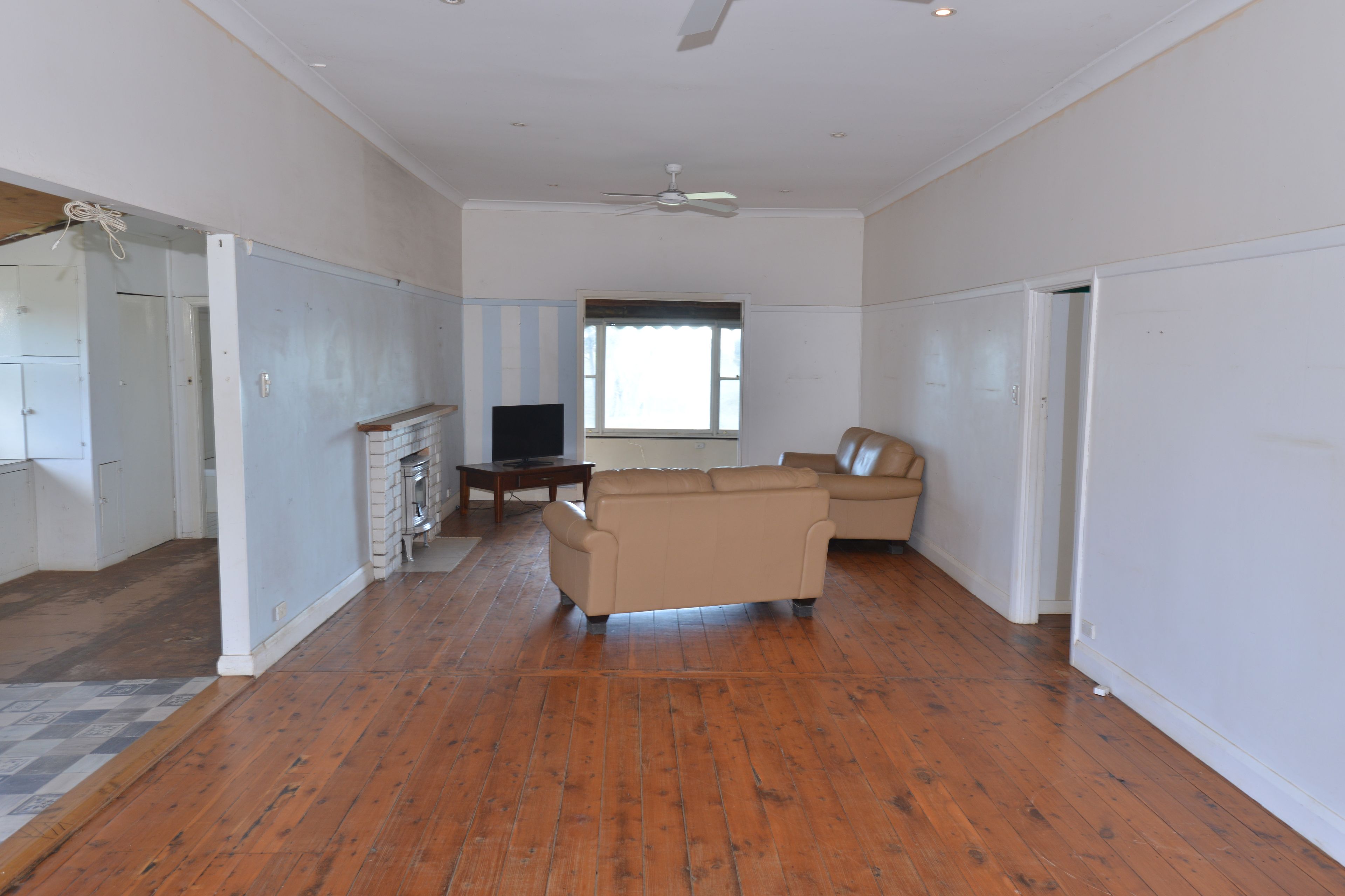 16387 Oxley Highway — photo 9 of 30