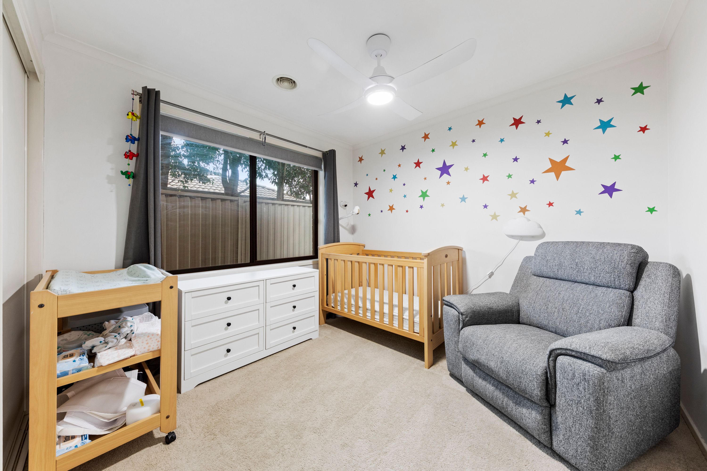 81 Oaklands Way — photo 10 of 21