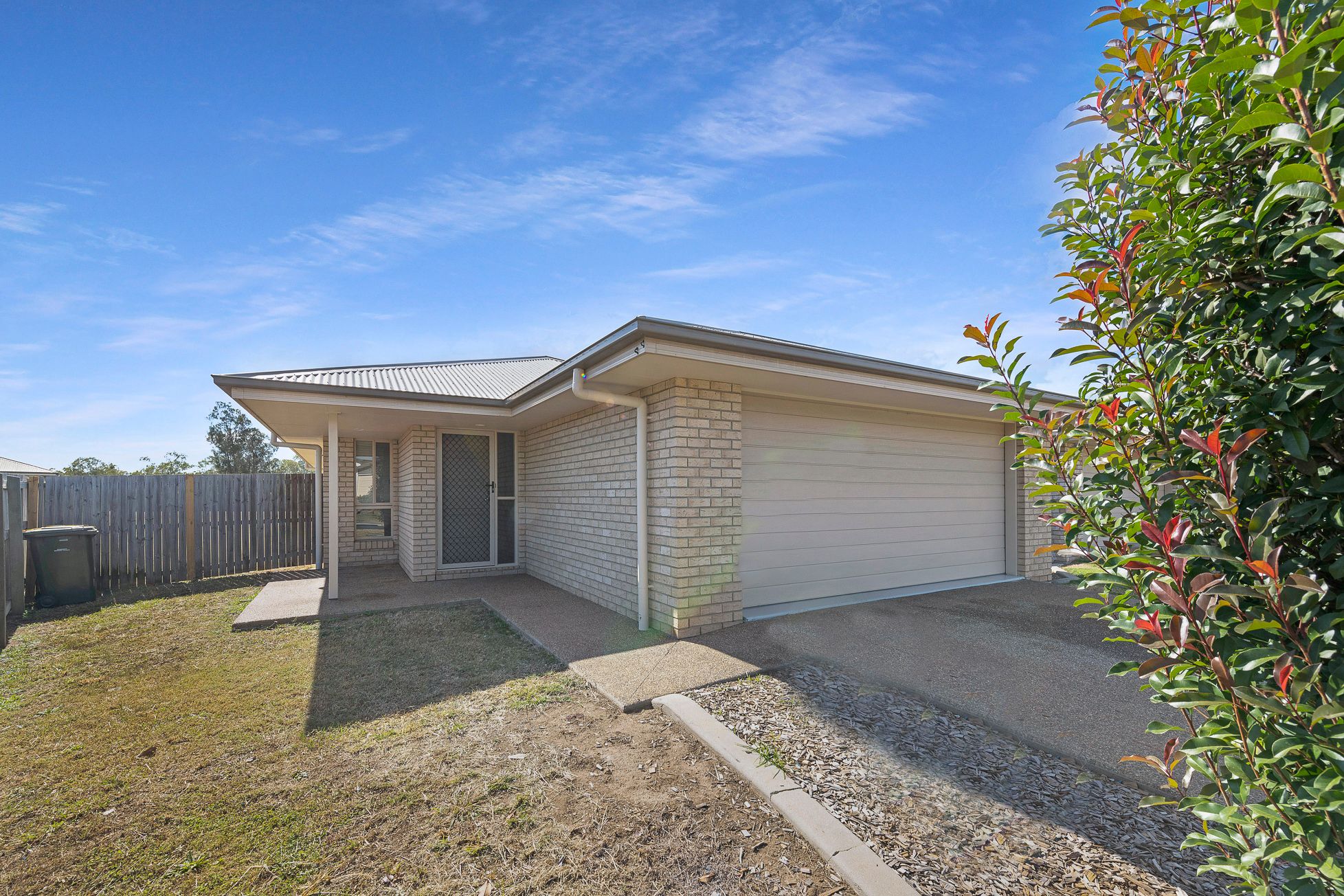 50 Neville Drive, Branyan QLD 4670
