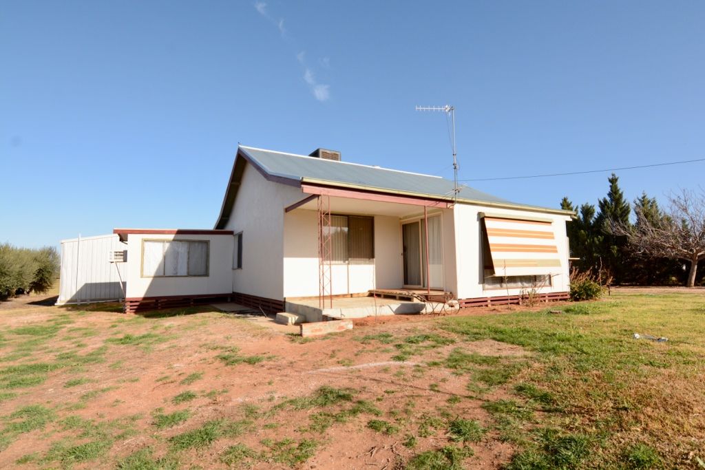 35 Murray Avenue, Red Cliffs, VIC 3496