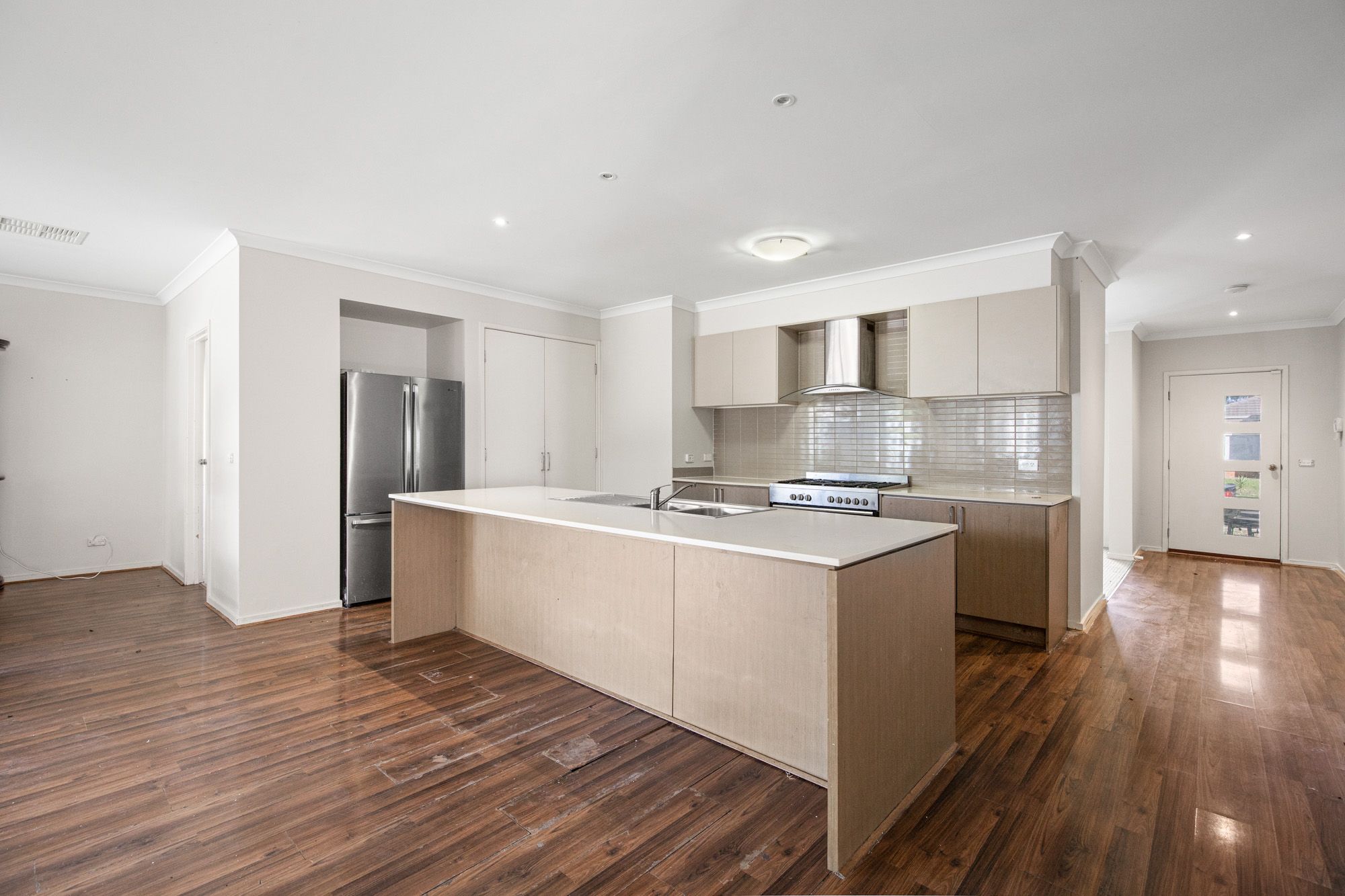 24 Edenvale Street, MANOR LAKES, VIC 3024