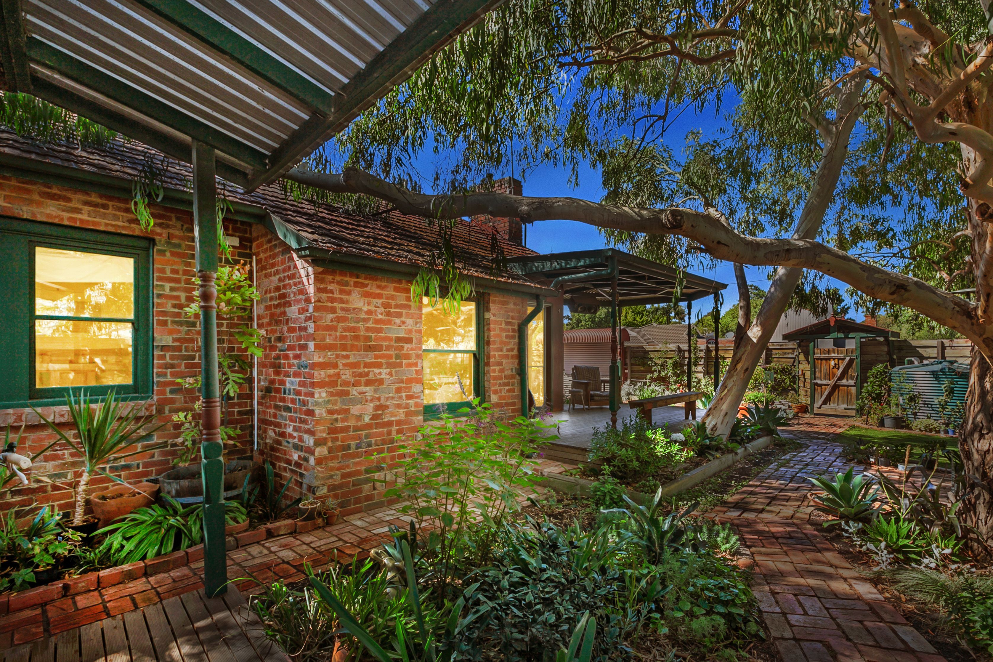 232 Oriel Road, Heidelberg West, VIC 3081