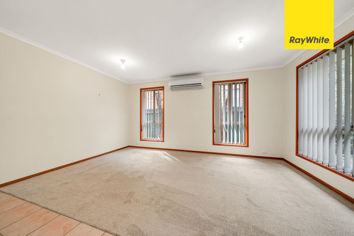 52 Britten-Jones Drive, Holt, ACT 2615