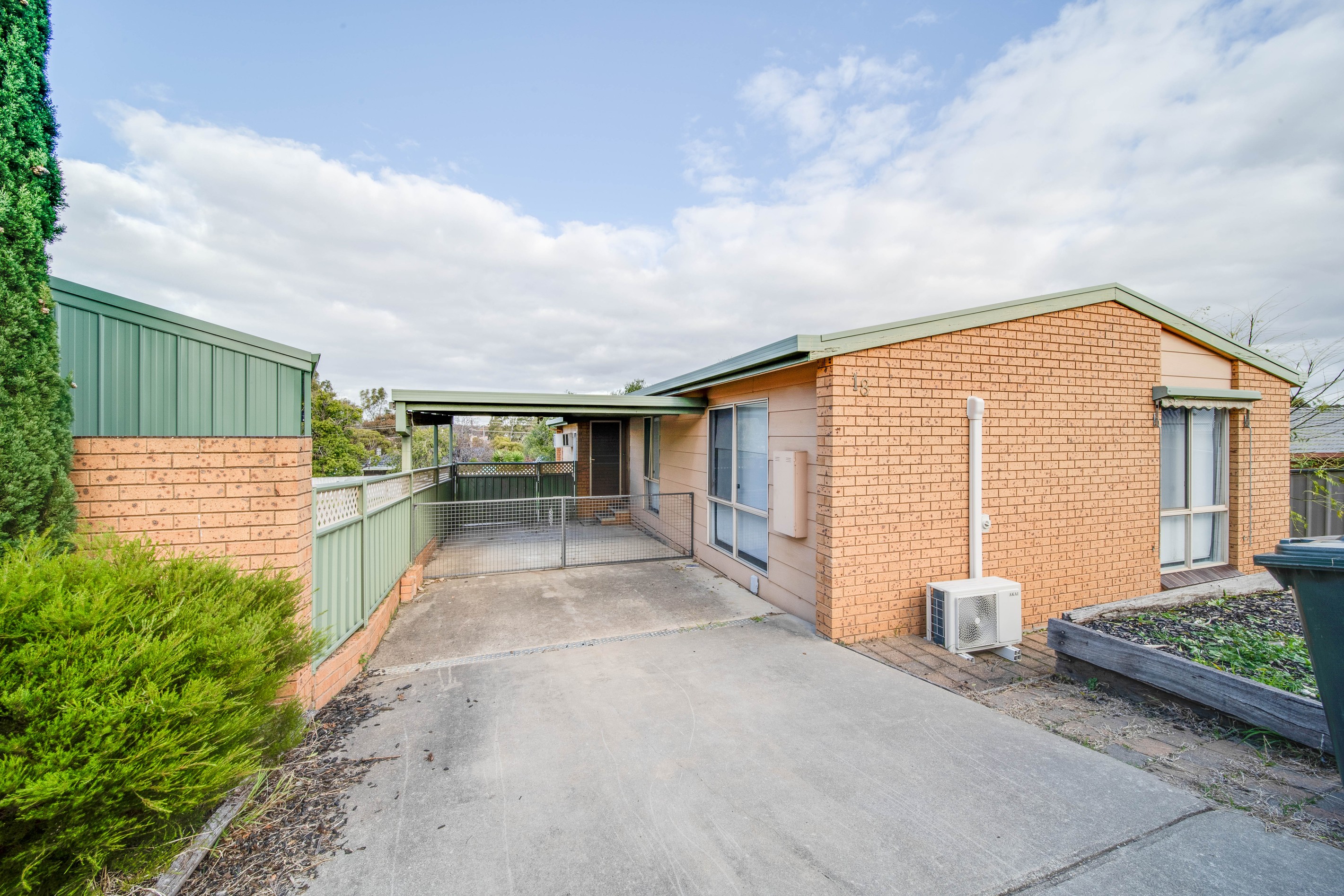 18 Magellan Crescent, Kangaroo Flat, VIC 3555