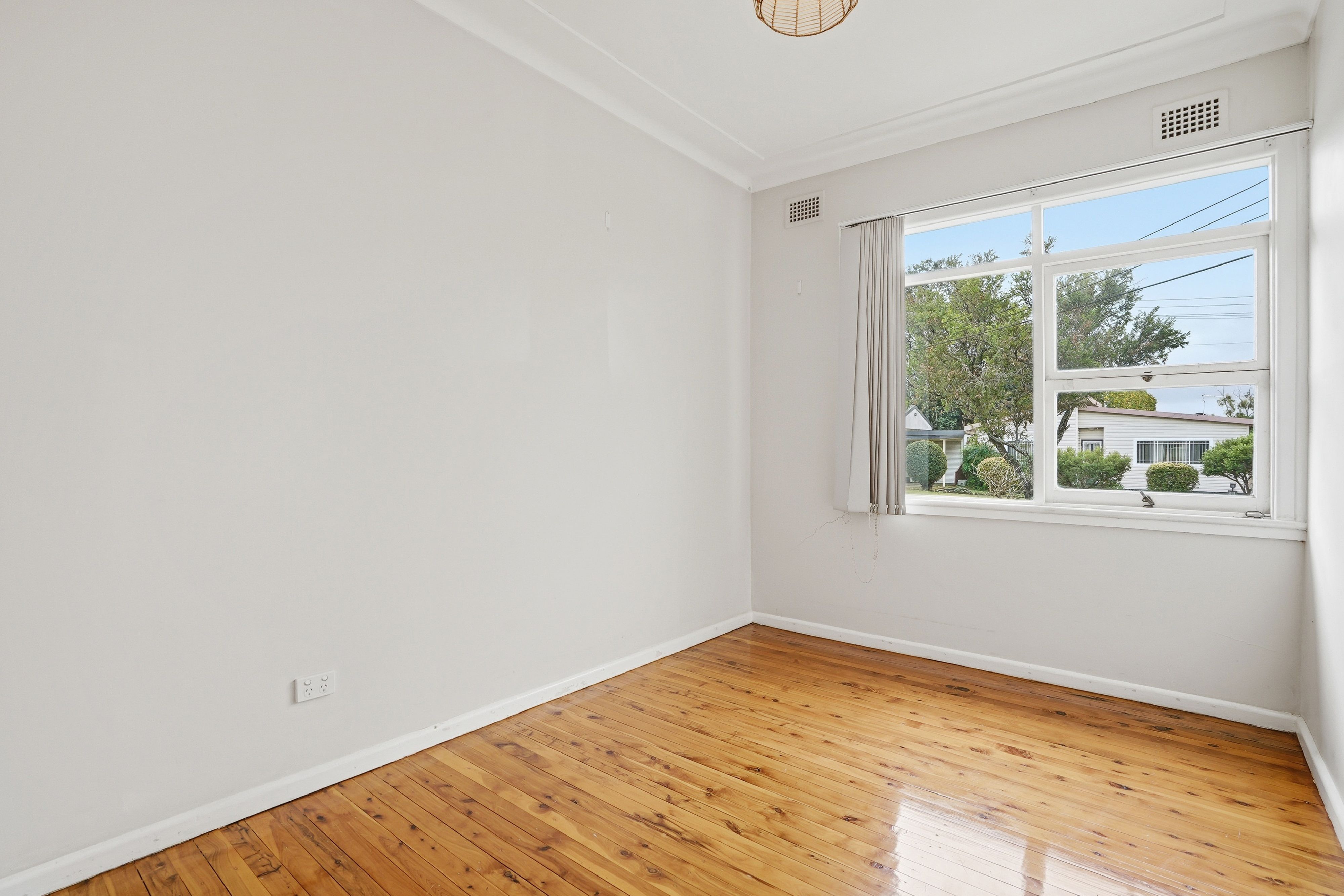 46 Brooker Street — photo 7 of 12