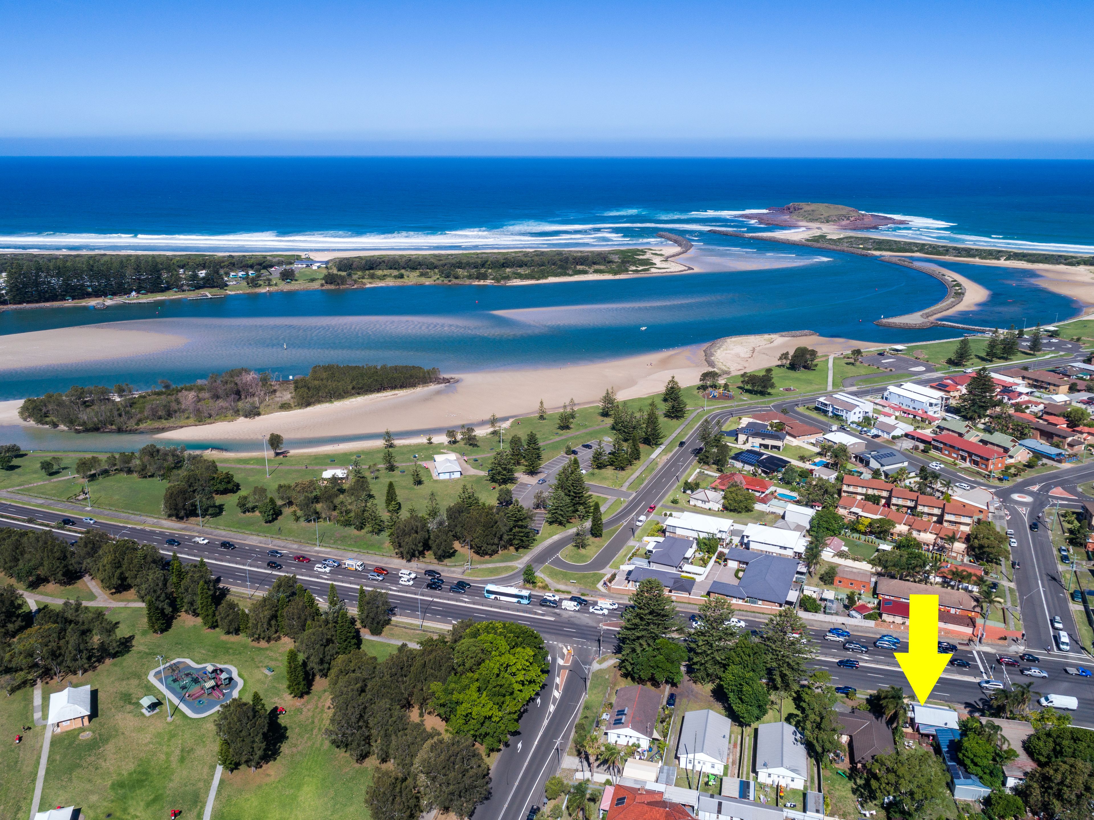 10 Shellharbour Road, Lake Illawarra, NSW 2528