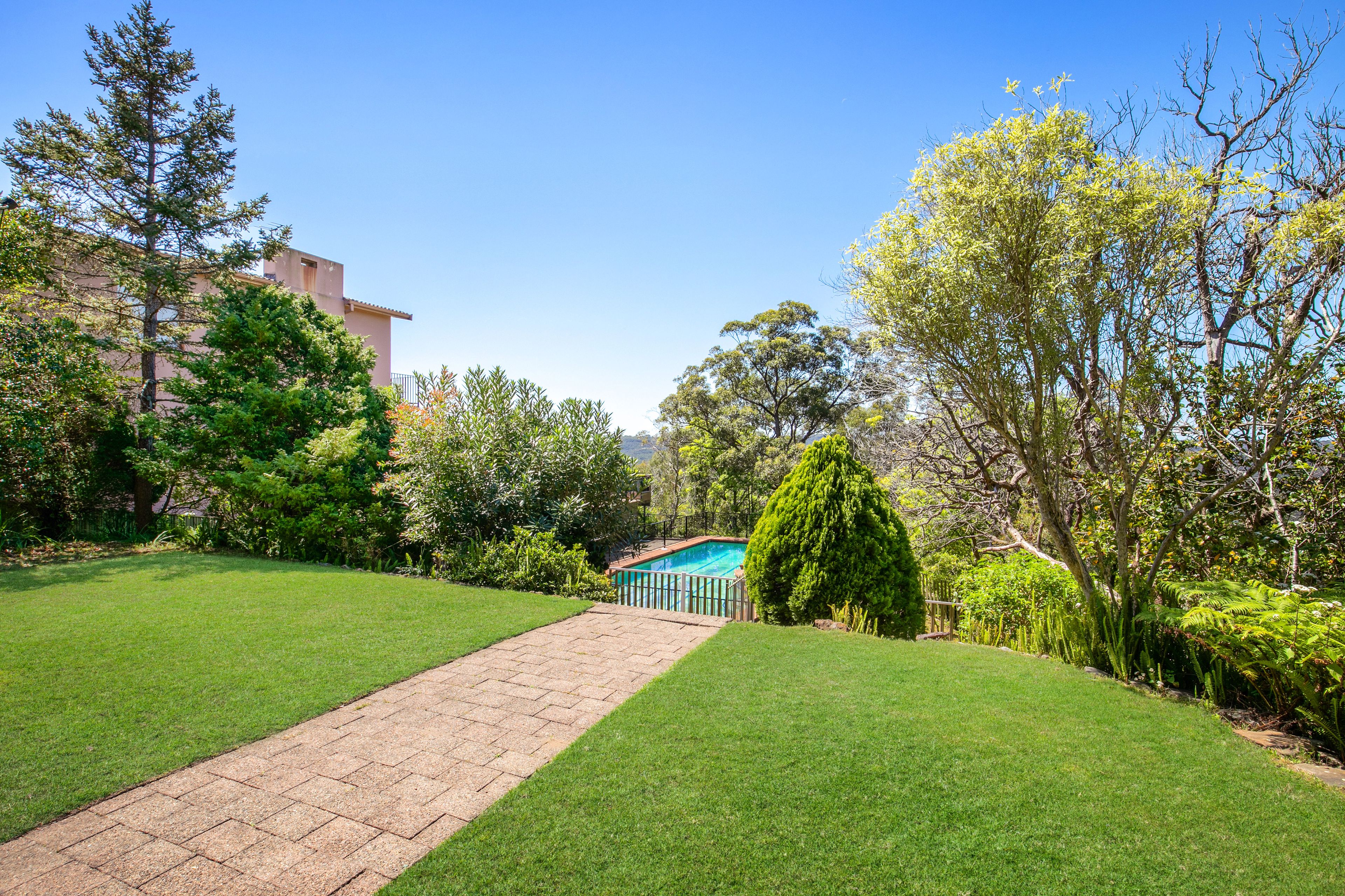 22 Hayle Street, St Ives, NSW 2075