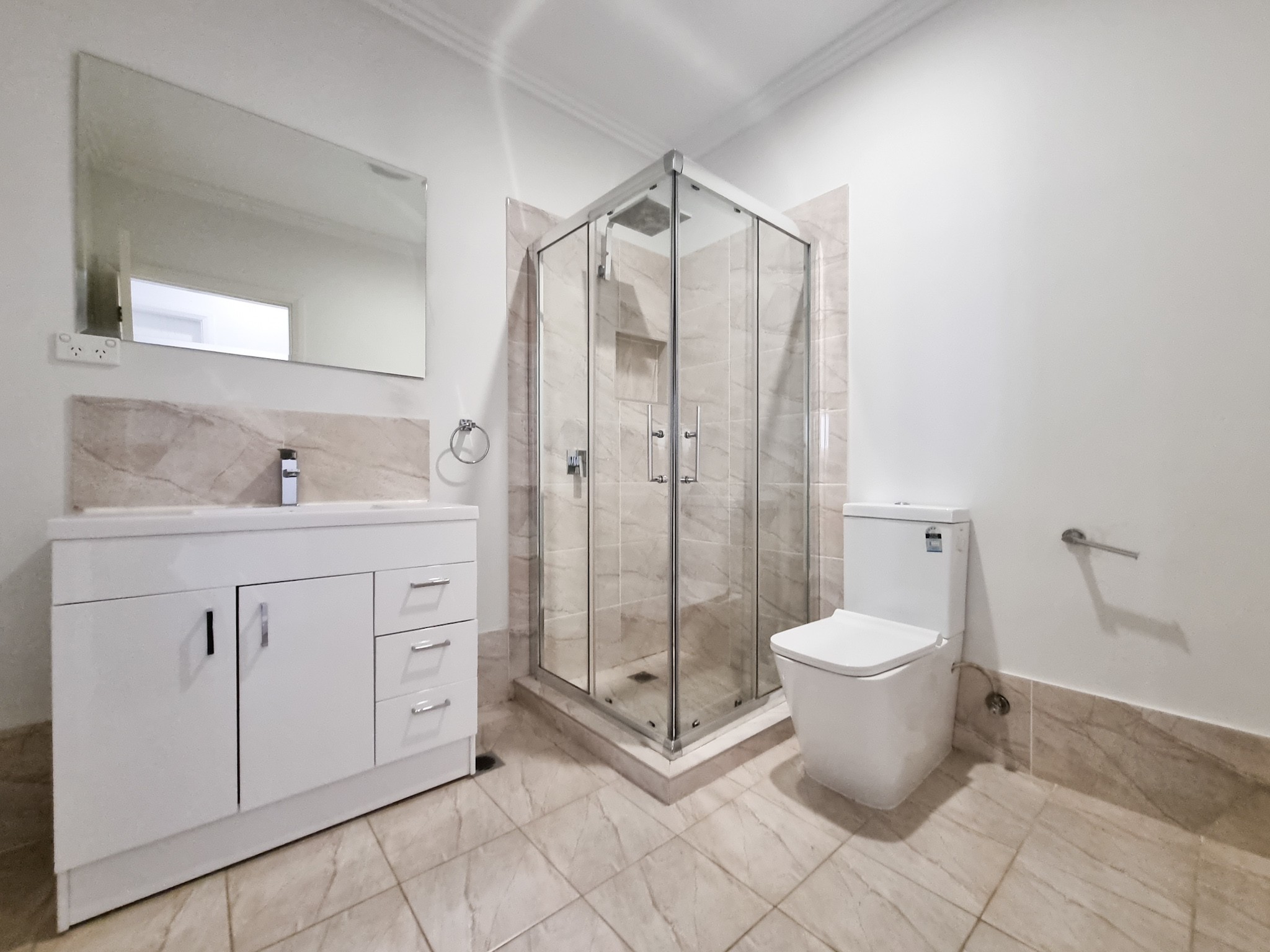 13B BRAESIDE Crescent, Glen Alpine, NSW 2560