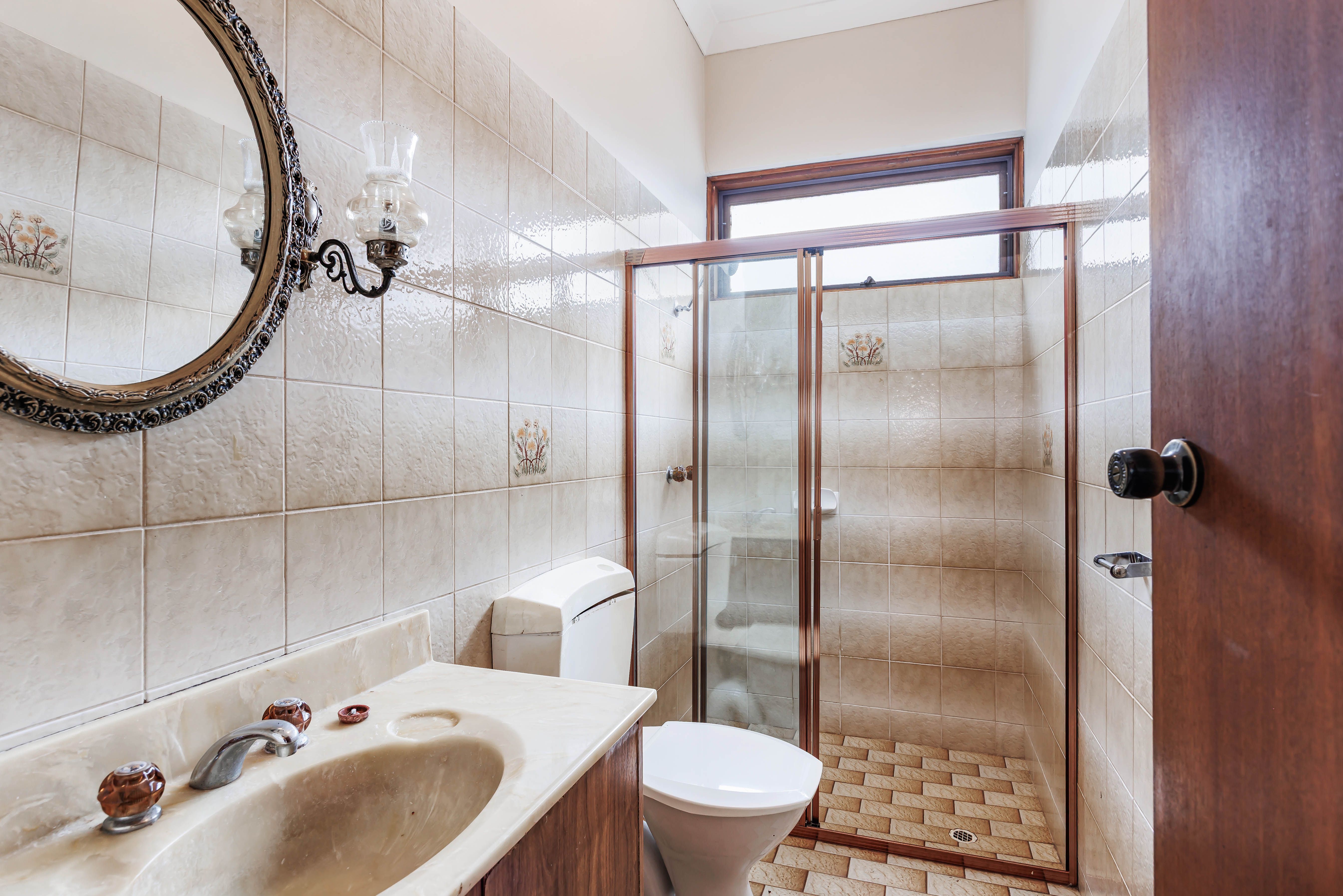 132 Quinlan Avenue — photo 3 of 30